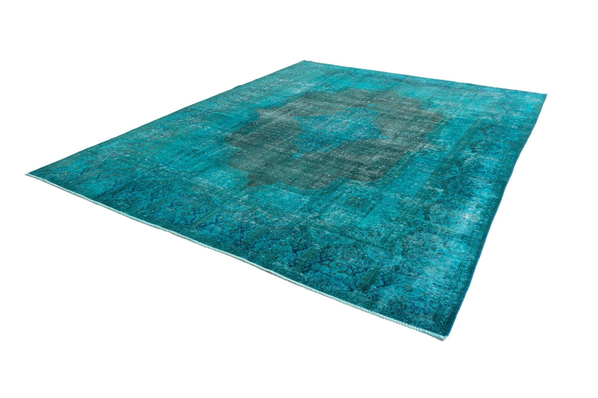 9' 6 x 12' 4 Vintage Royal Wool Rug