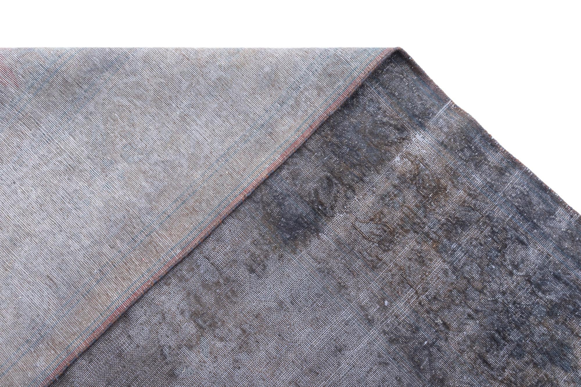 9' 6 x 12' 10 Vintage Royal Wool Rug