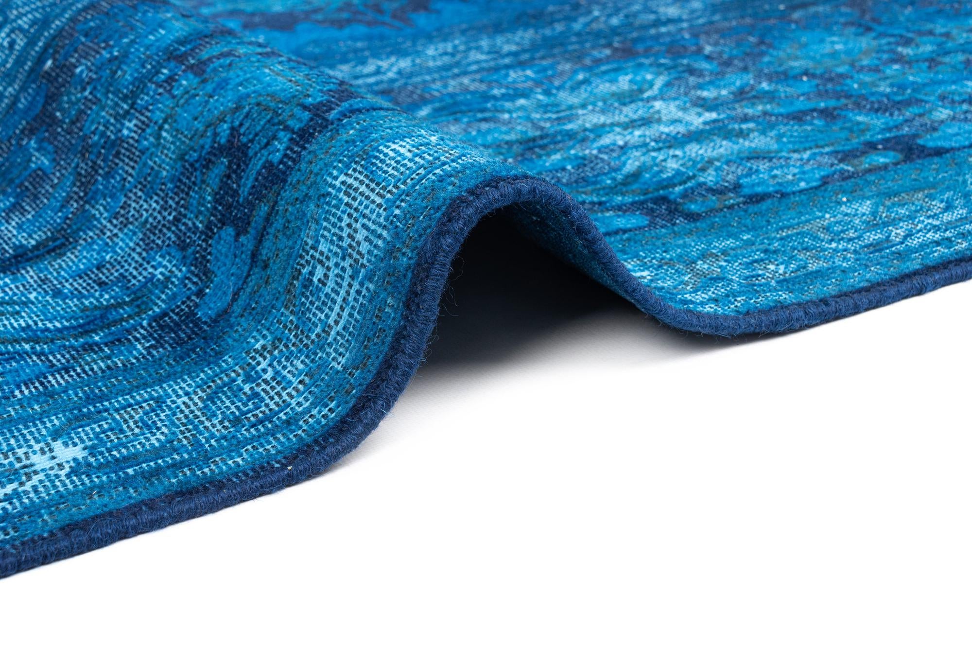 9' 10 x 13' 1 Vintage Royal Wool Rug