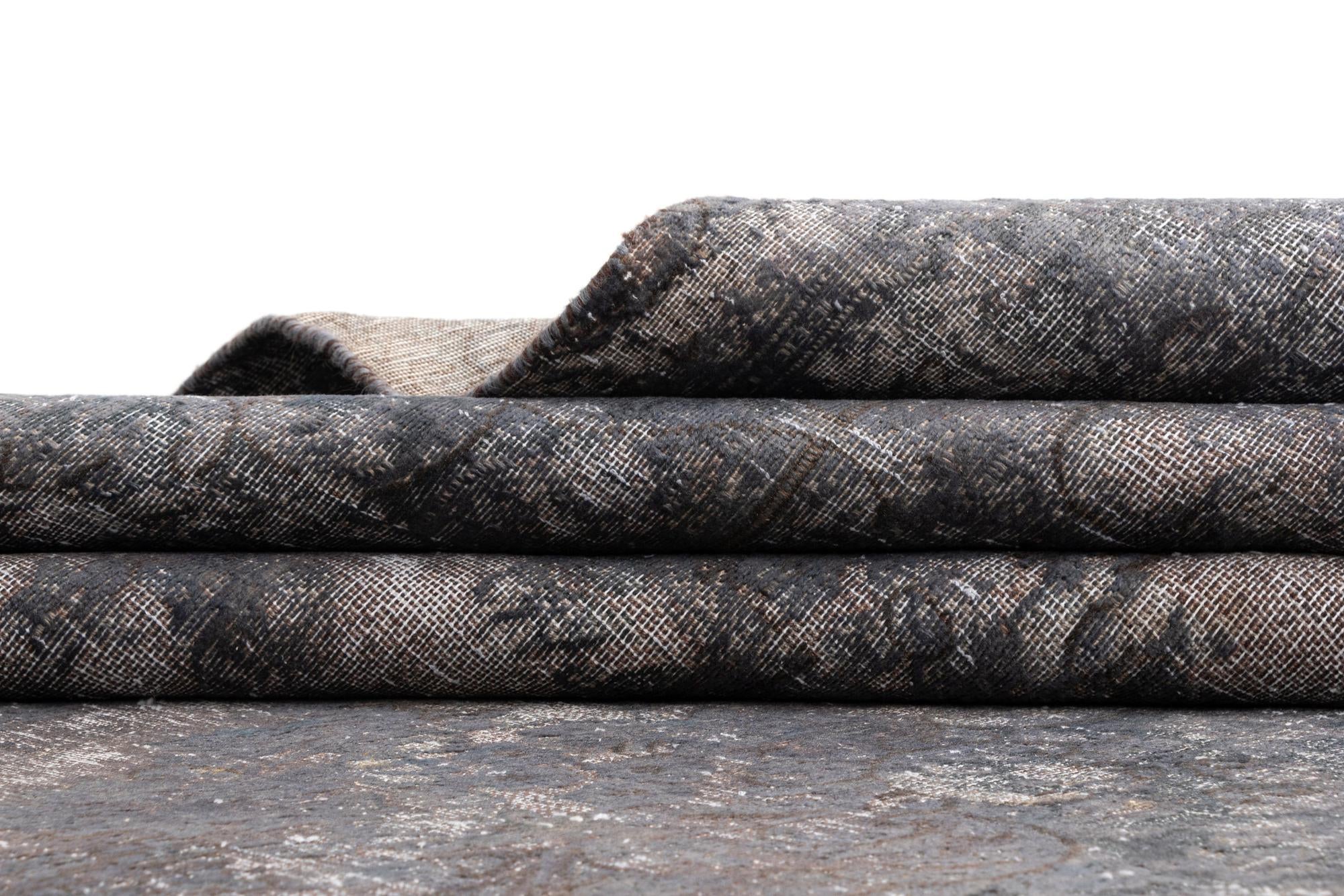 9' 10 x 12' 9 Vintage Royal Wool Rug