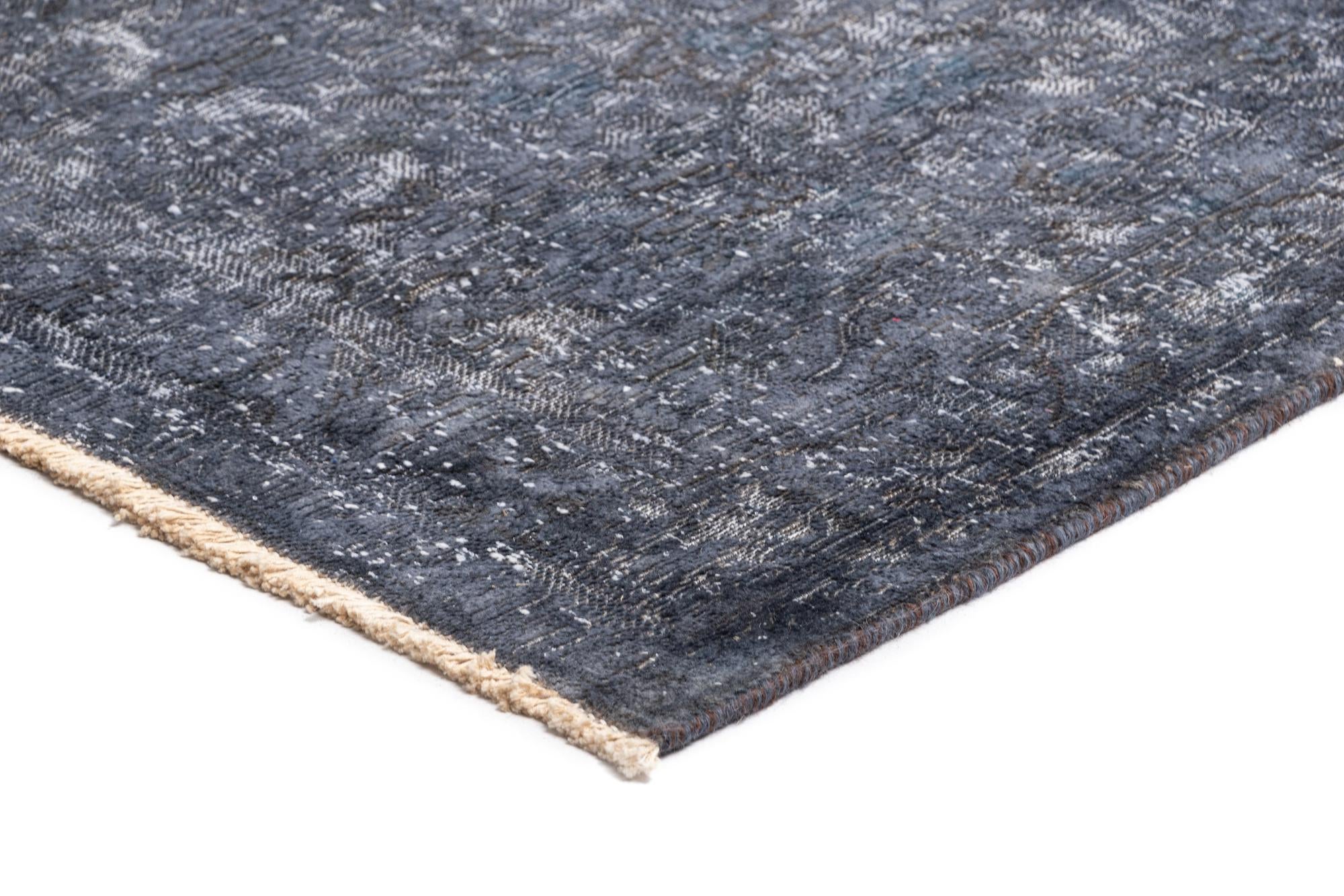 9' 8 x 13' 5 Vintage Royal Wool Rug