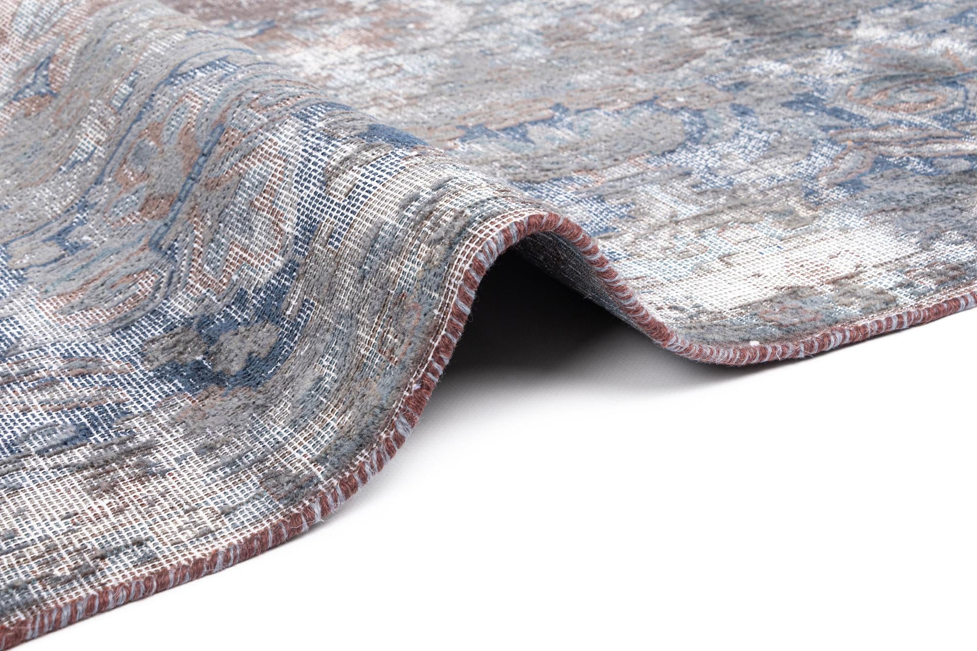 9' 5 x 12' 8 Vintage Royal Wool Rug