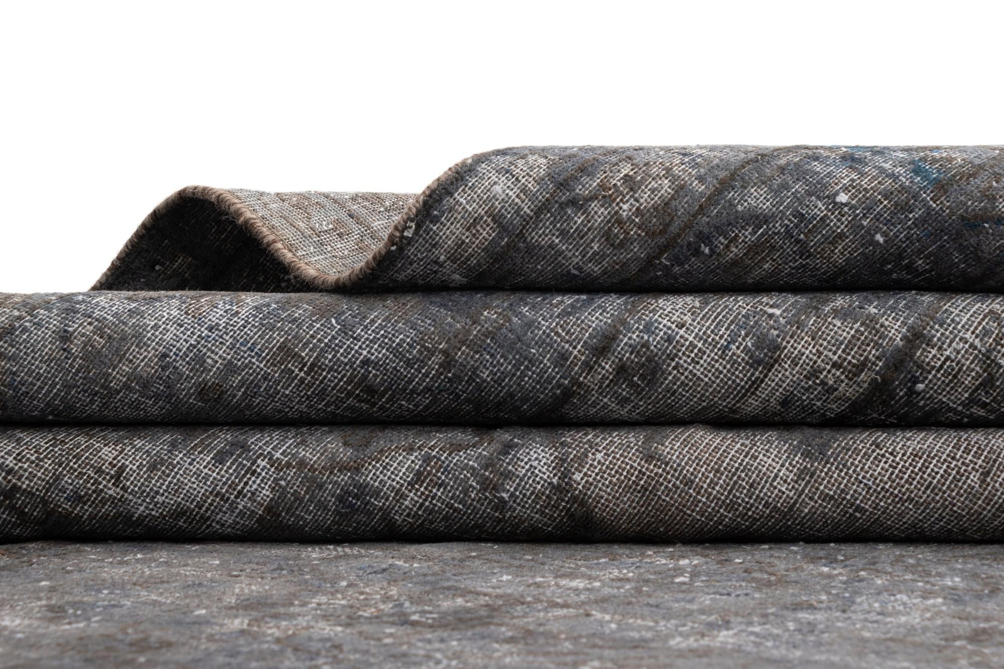 9' 7 x 13' 3 Vintage Royal Wool Rug