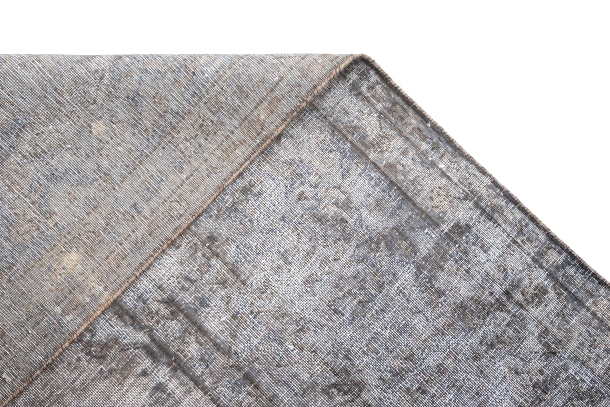 9' 7 x 13' 3 Vintage Royal Wool Rug