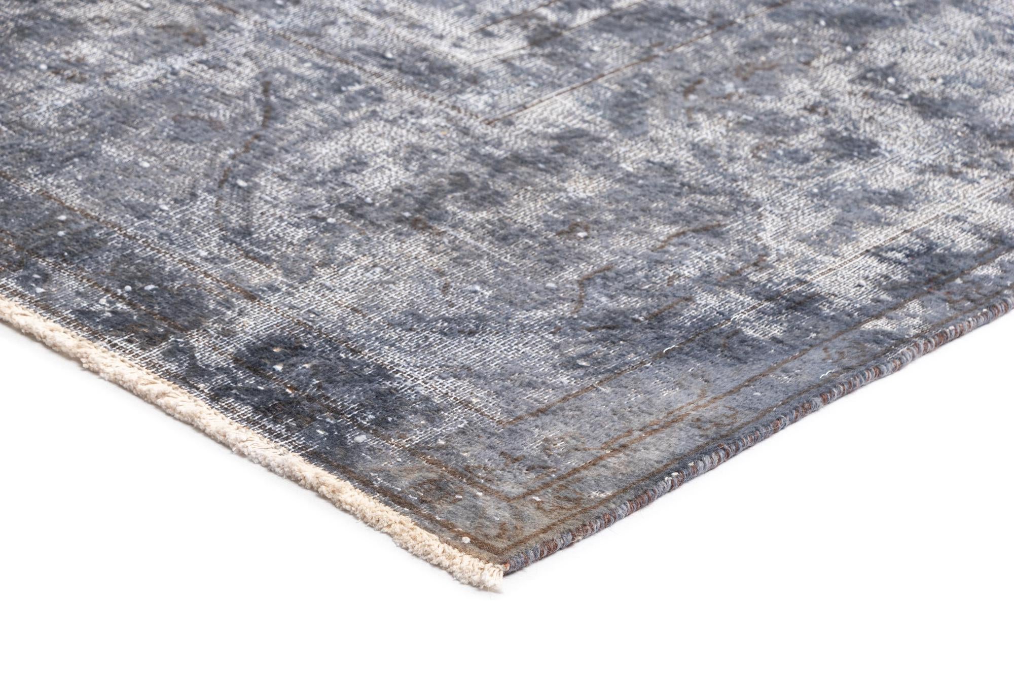 9' 6 x 12' 7 Vintage Royal Wool Rug