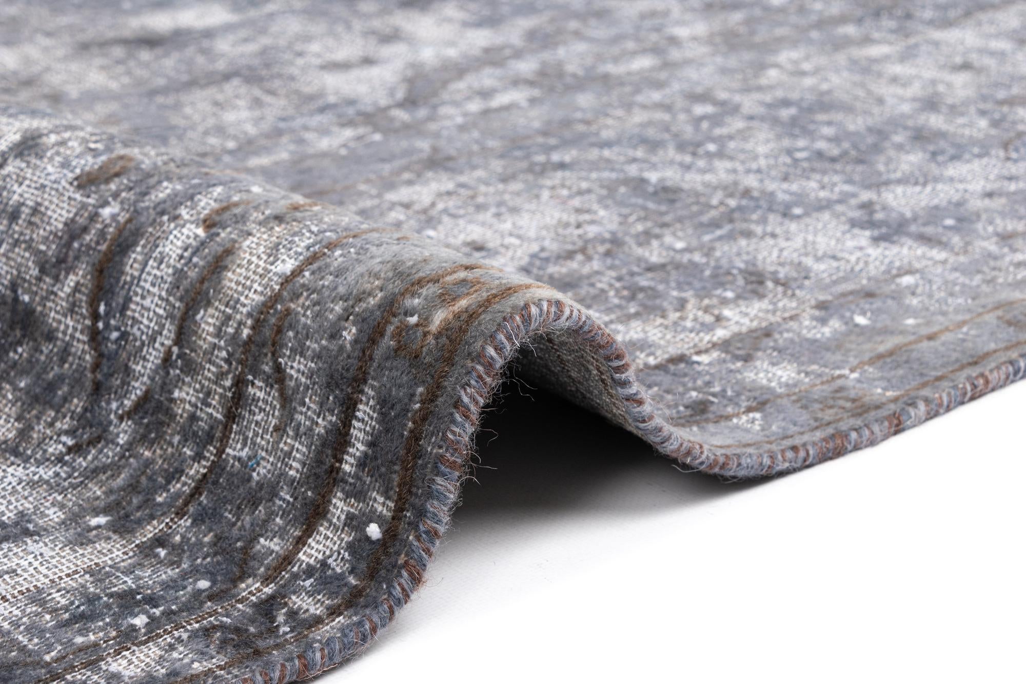 9' 6 x 12' 7 Vintage Royal Wool Rug