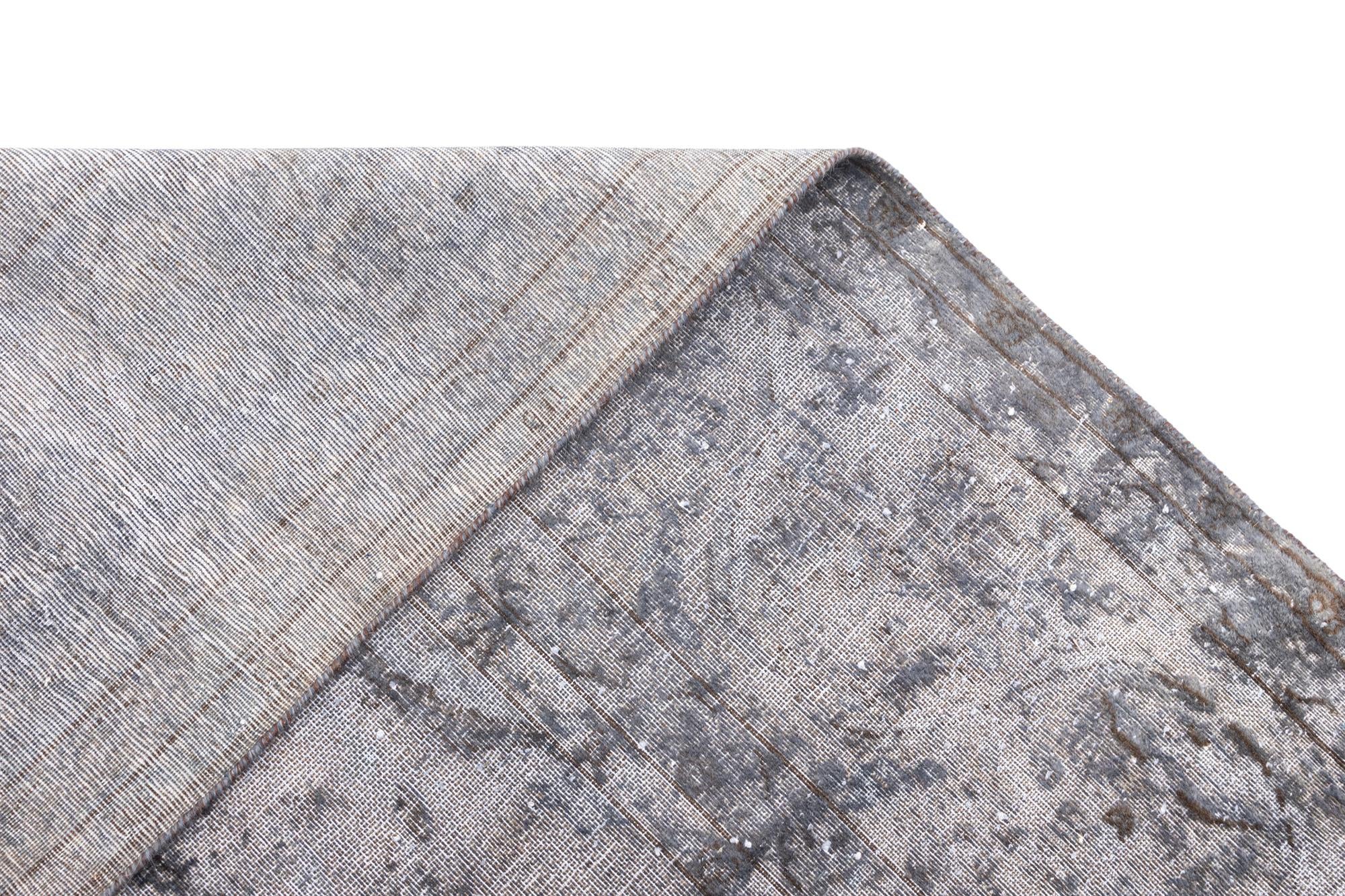 9' 6 x 12' 7 Vintage Royal Wool Rug
