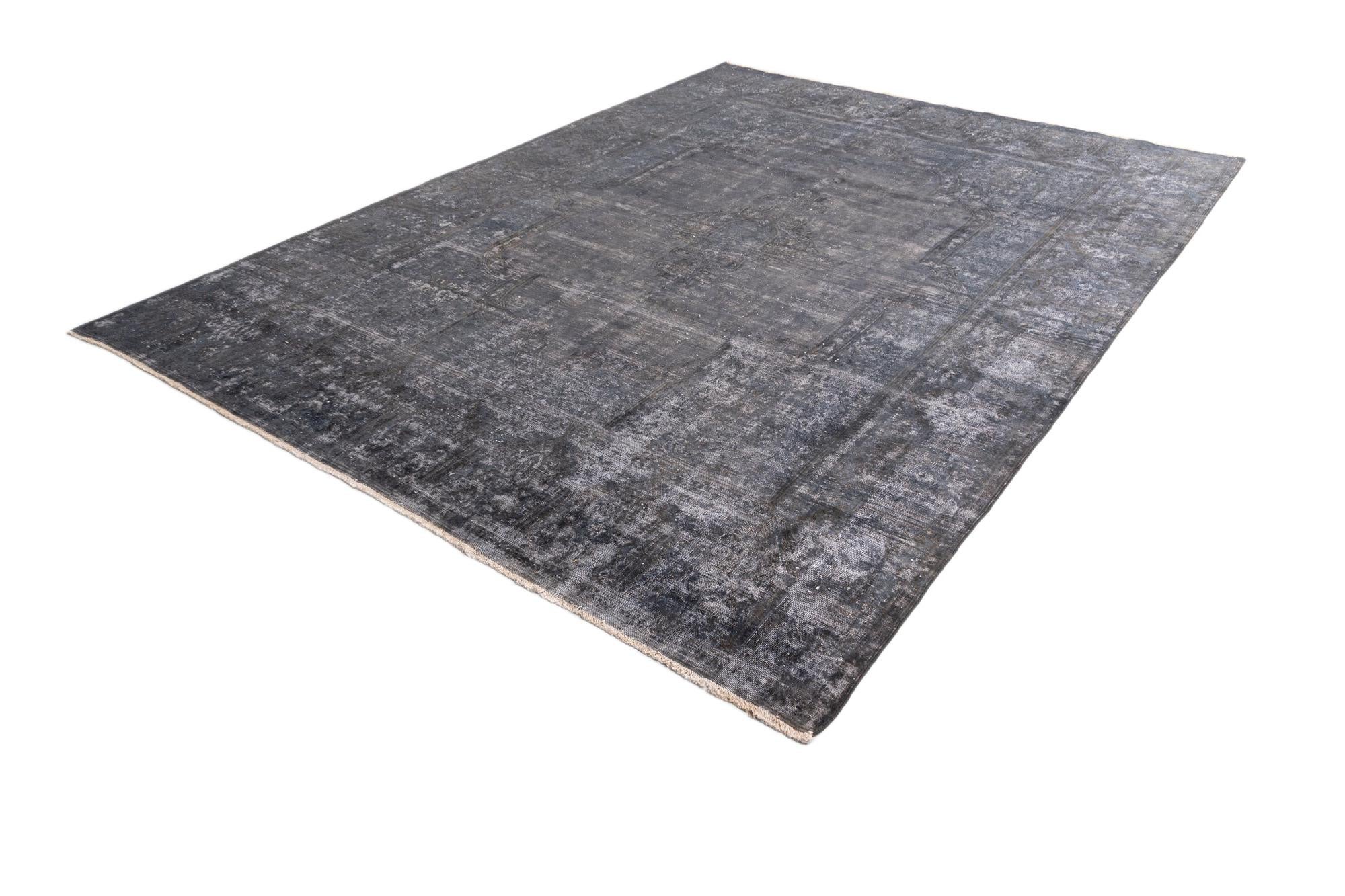 9' 7 x 12' 10 Vintage Royal Wool Rug