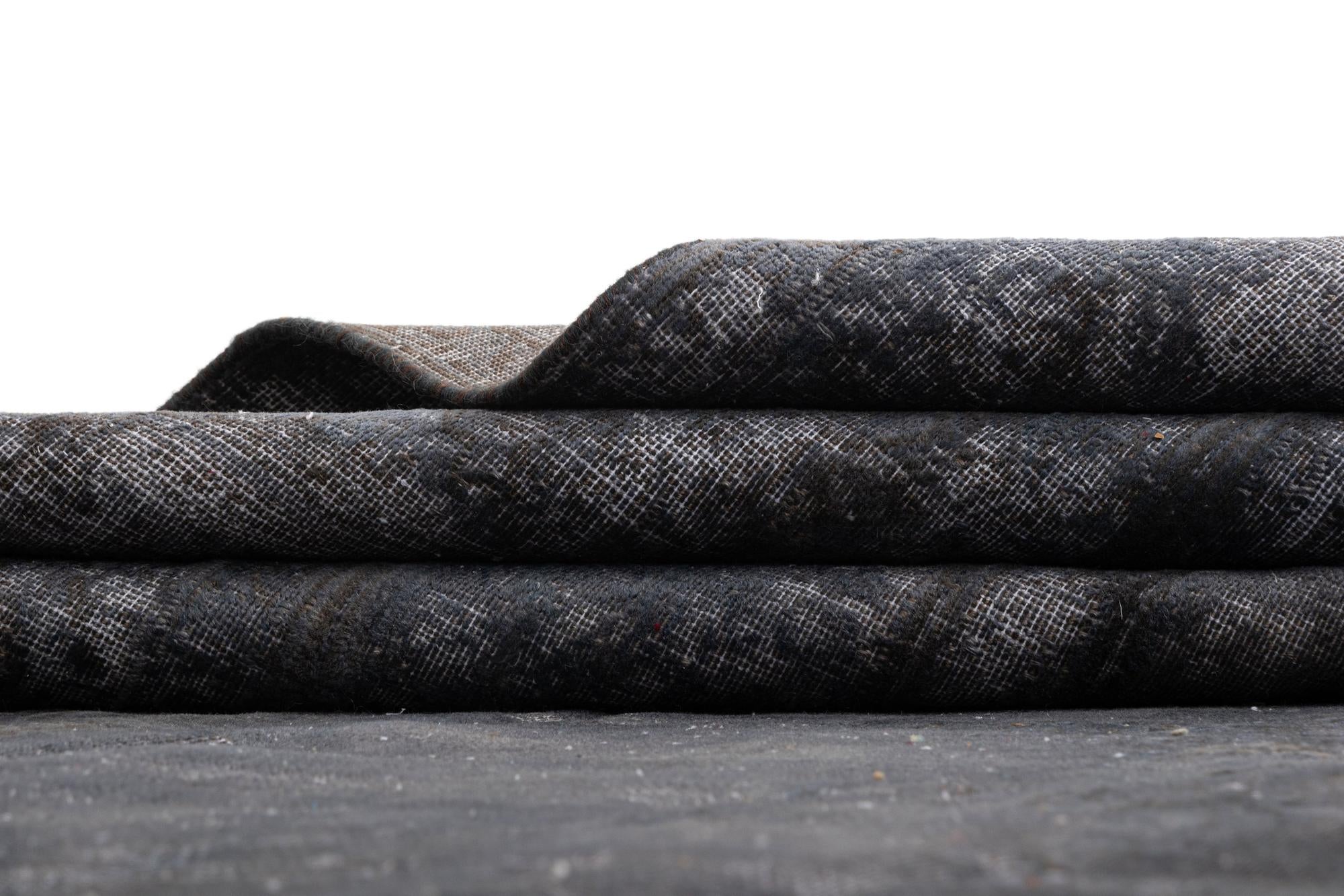 9' 7 x 12' 10 Vintage Royal Wool Rug