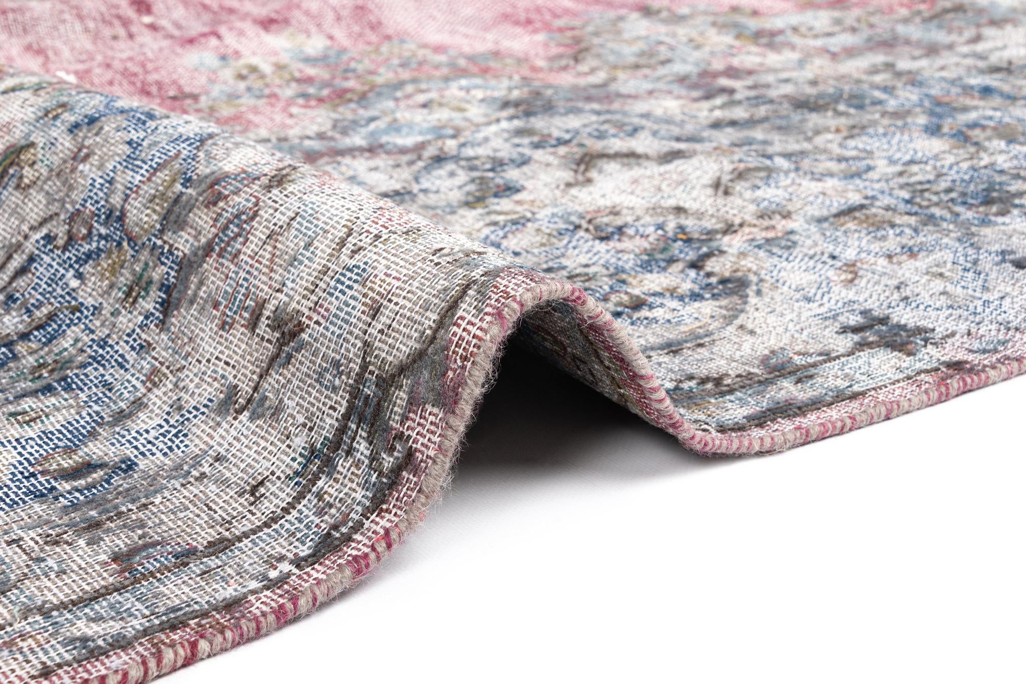 9' 7 x 12' 10 Vintage Royal Wool Rug