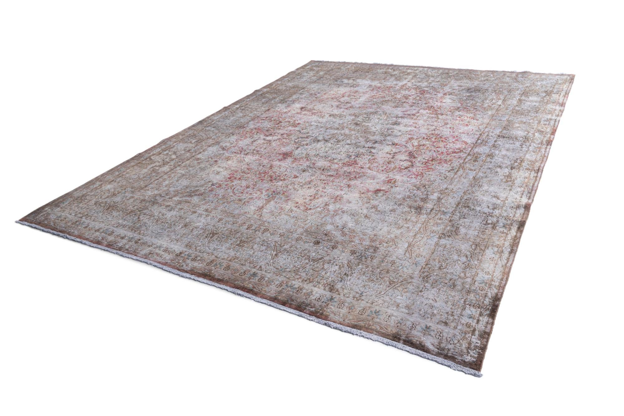 9' 10 x 13' Vintage Royal Wool Rug