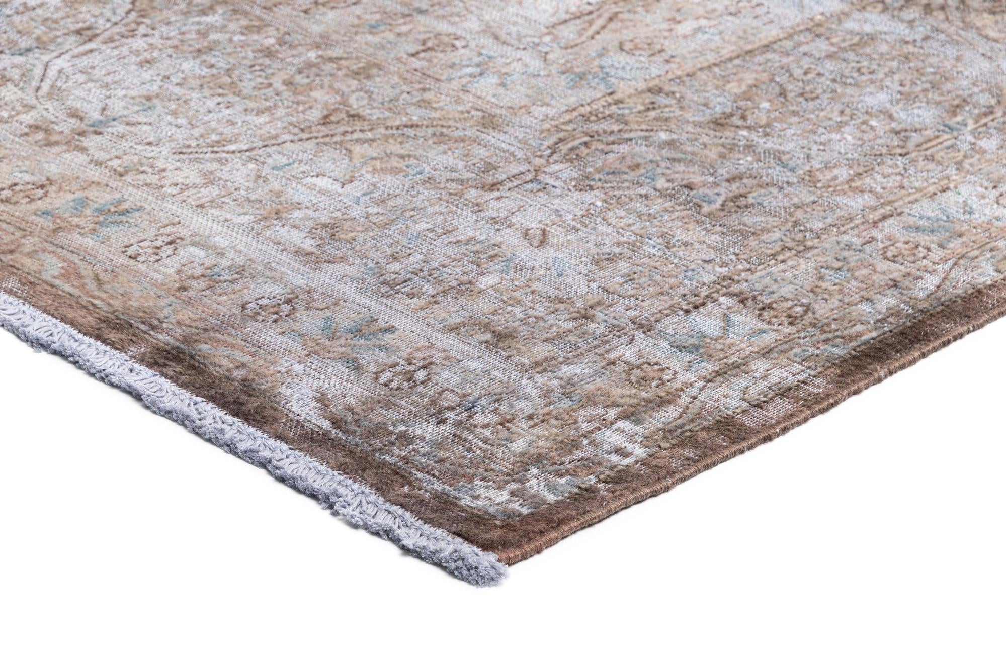 9' 10 x 13' Vintage Royal Wool Rug
