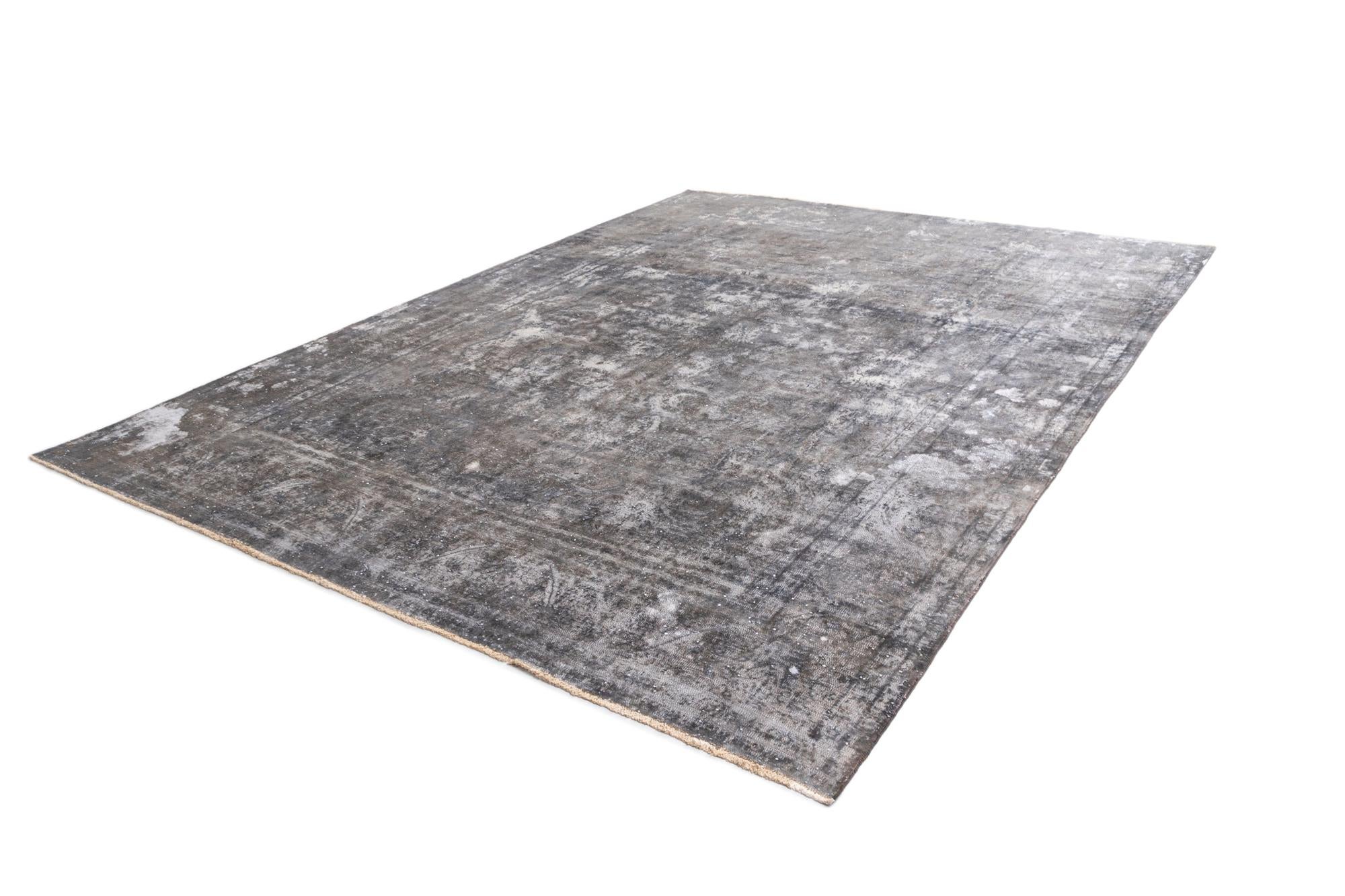 9' 8 x 12' 10 Vintage Royal Wool Rug