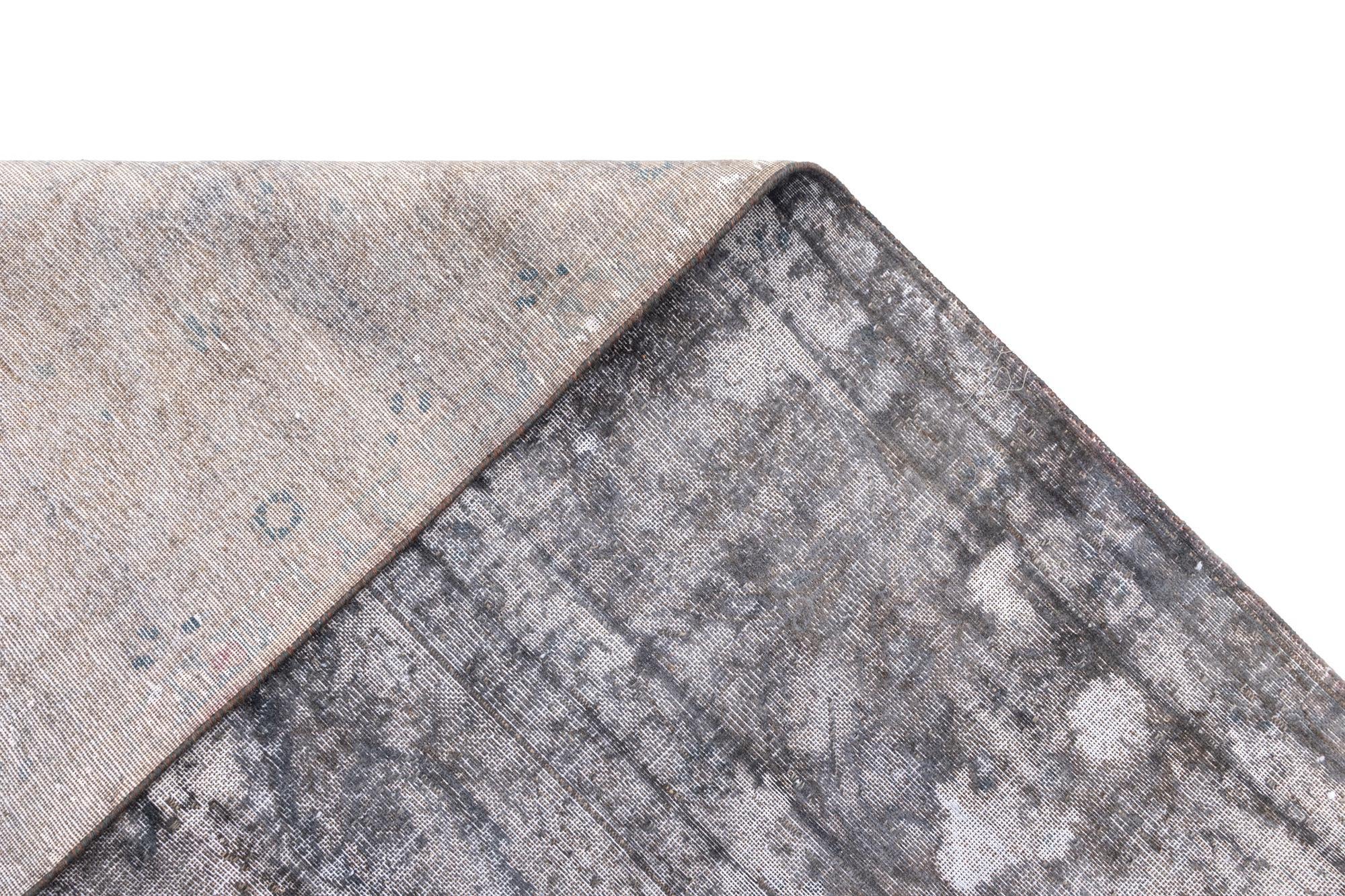 9' 8 x 12' 10 Vintage Royal Wool Rug