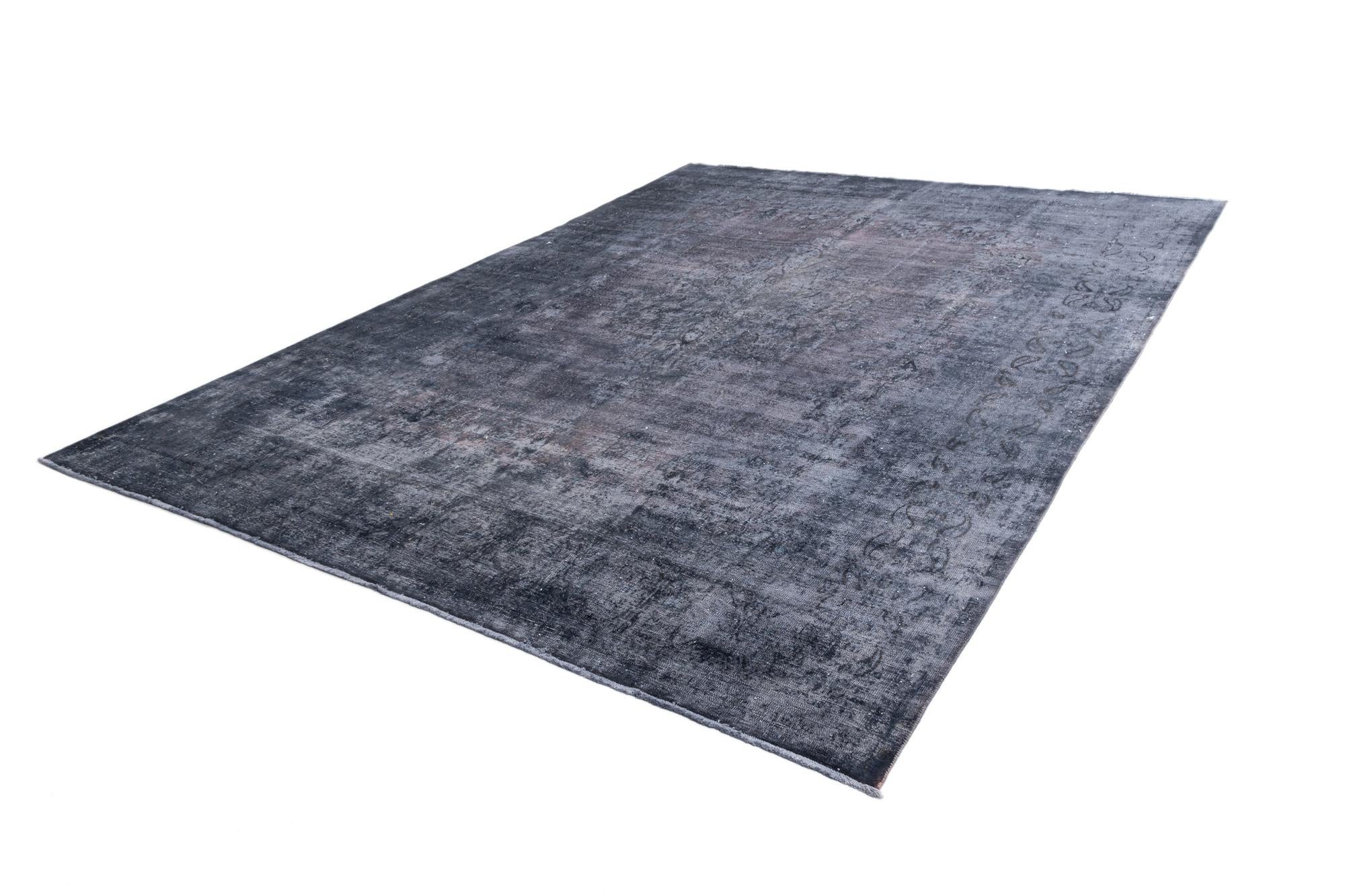 9' 8 x 13' Vintage Royal Wool Rug
