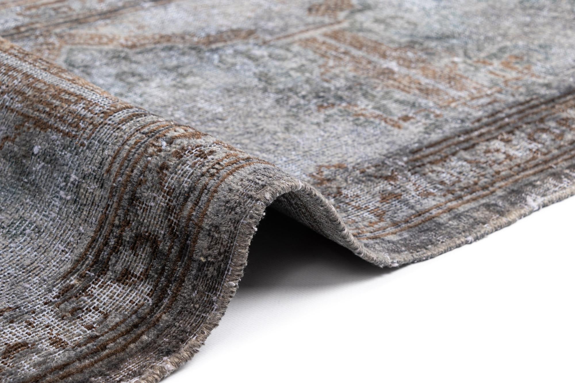 10' 2 x 13' 3 Vintage Royal Wool Rug