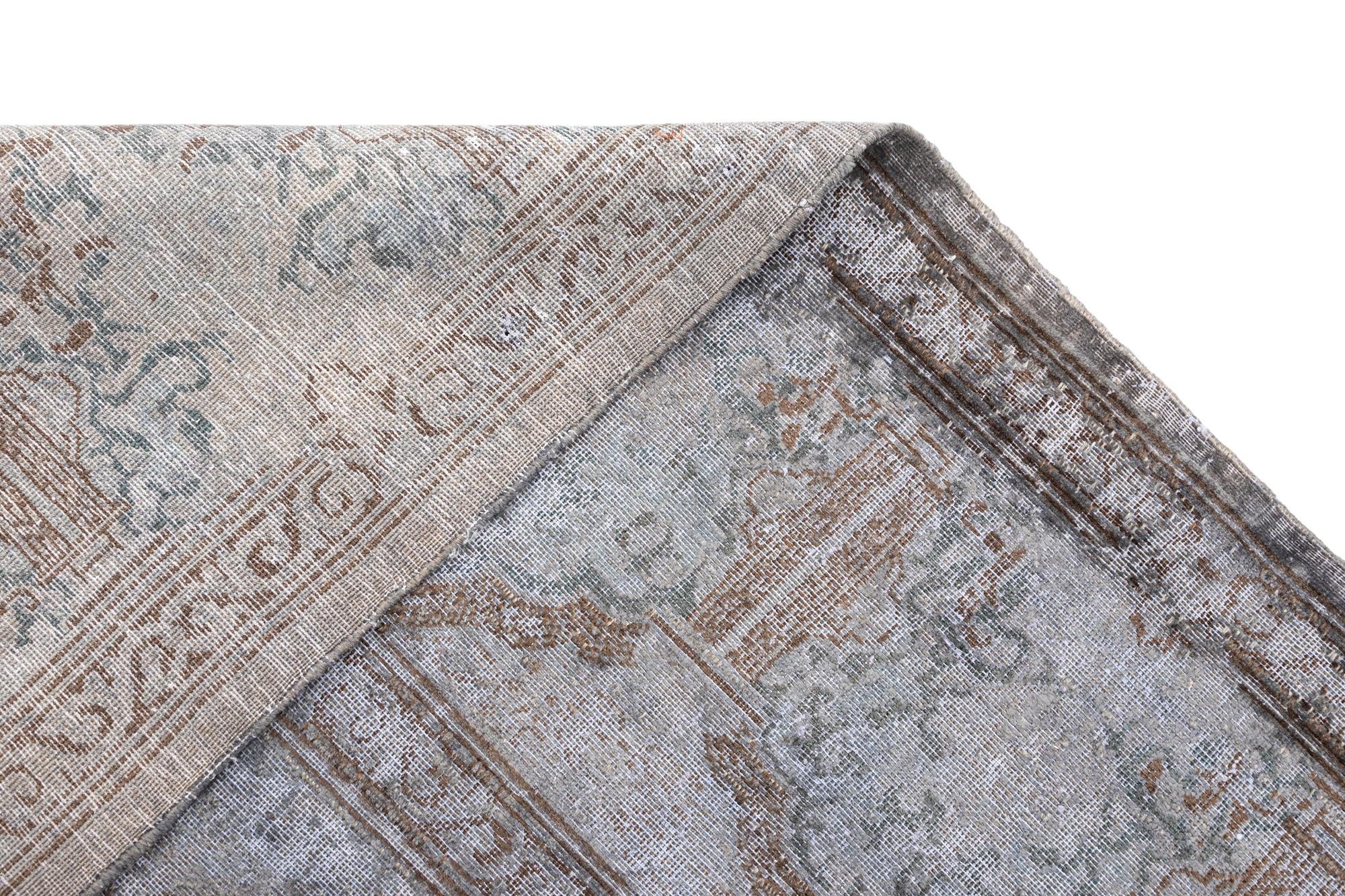 10' 2 x 13' 3 Vintage Royal Wool Rug
