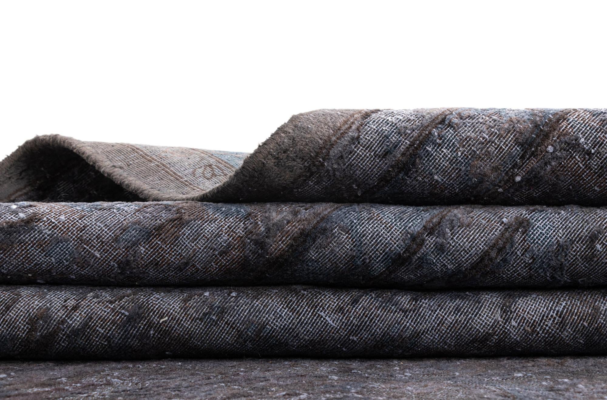 9' 9 x 12' 6 Vintage Royal Wool Rug