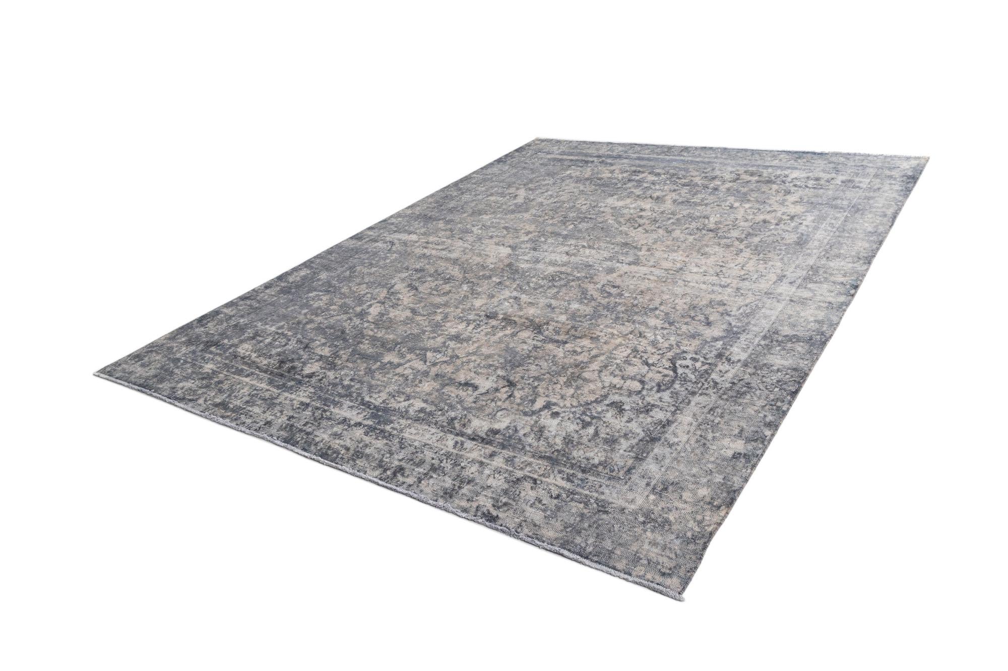 9' 1 x 12' 1 Vintage Royal Wool Rug