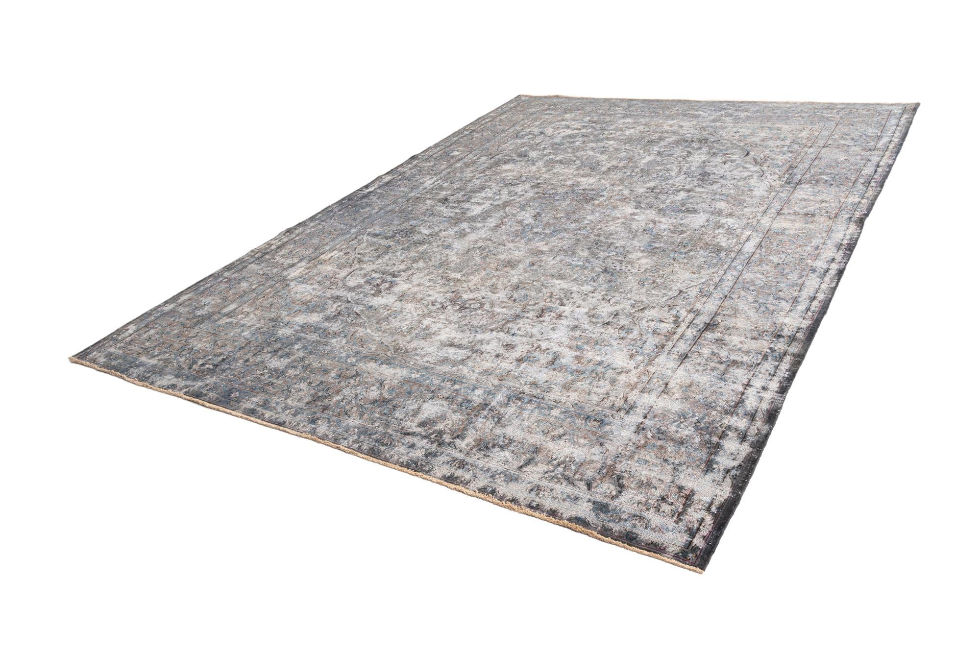 9' 11 x 13' 3 Vintage Royal Wool Rug