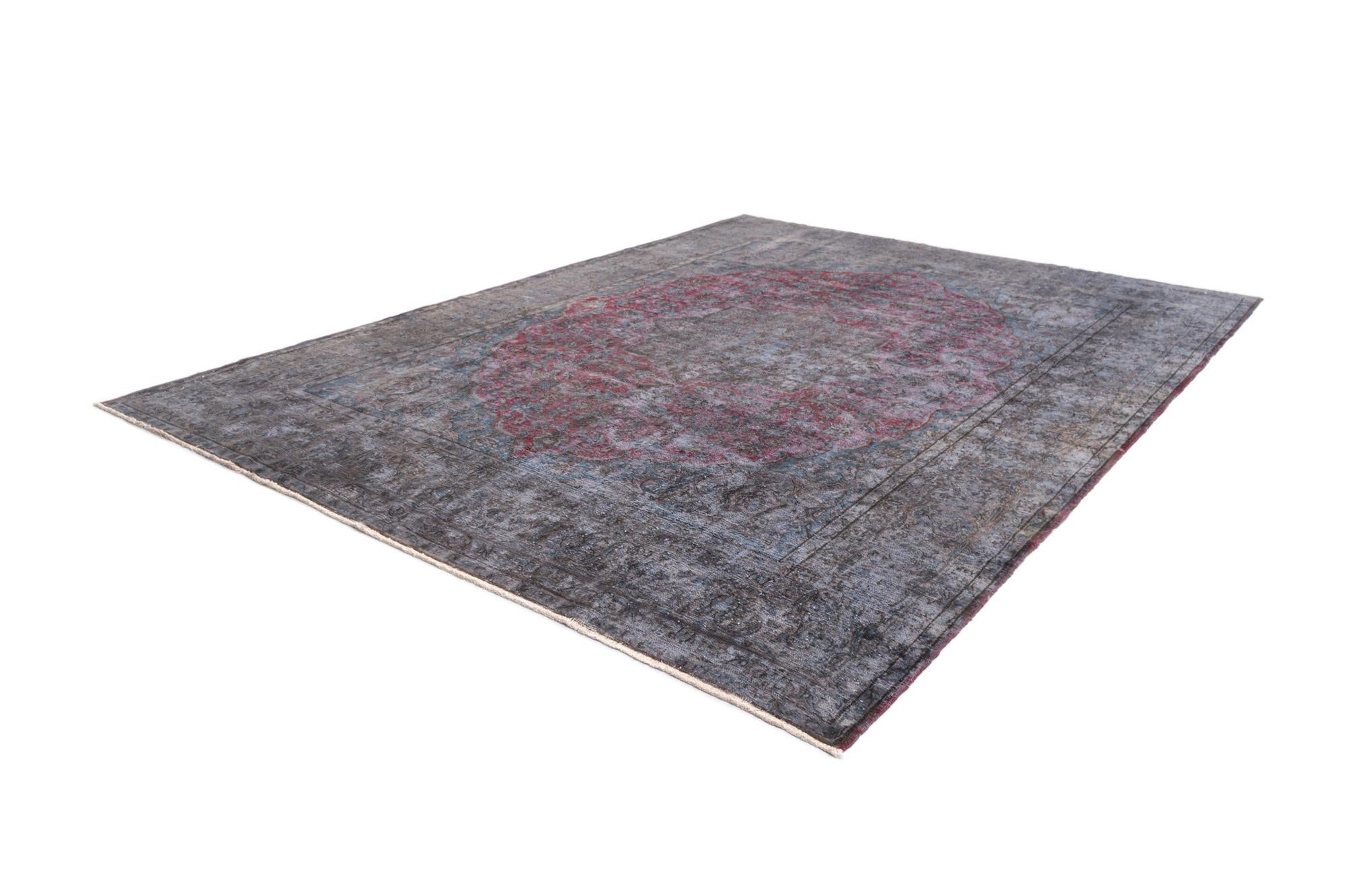 9' 8 x 12' 6 Vintage Royal Wool Rug
