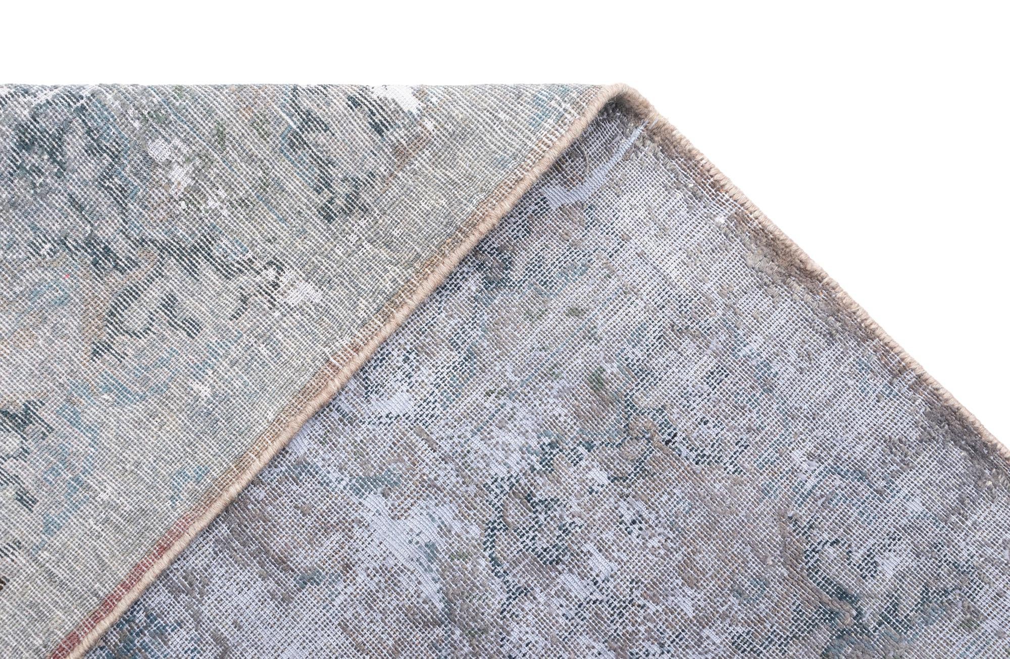 9' 10 x 14' 5 Vintage Royal Wool Rug