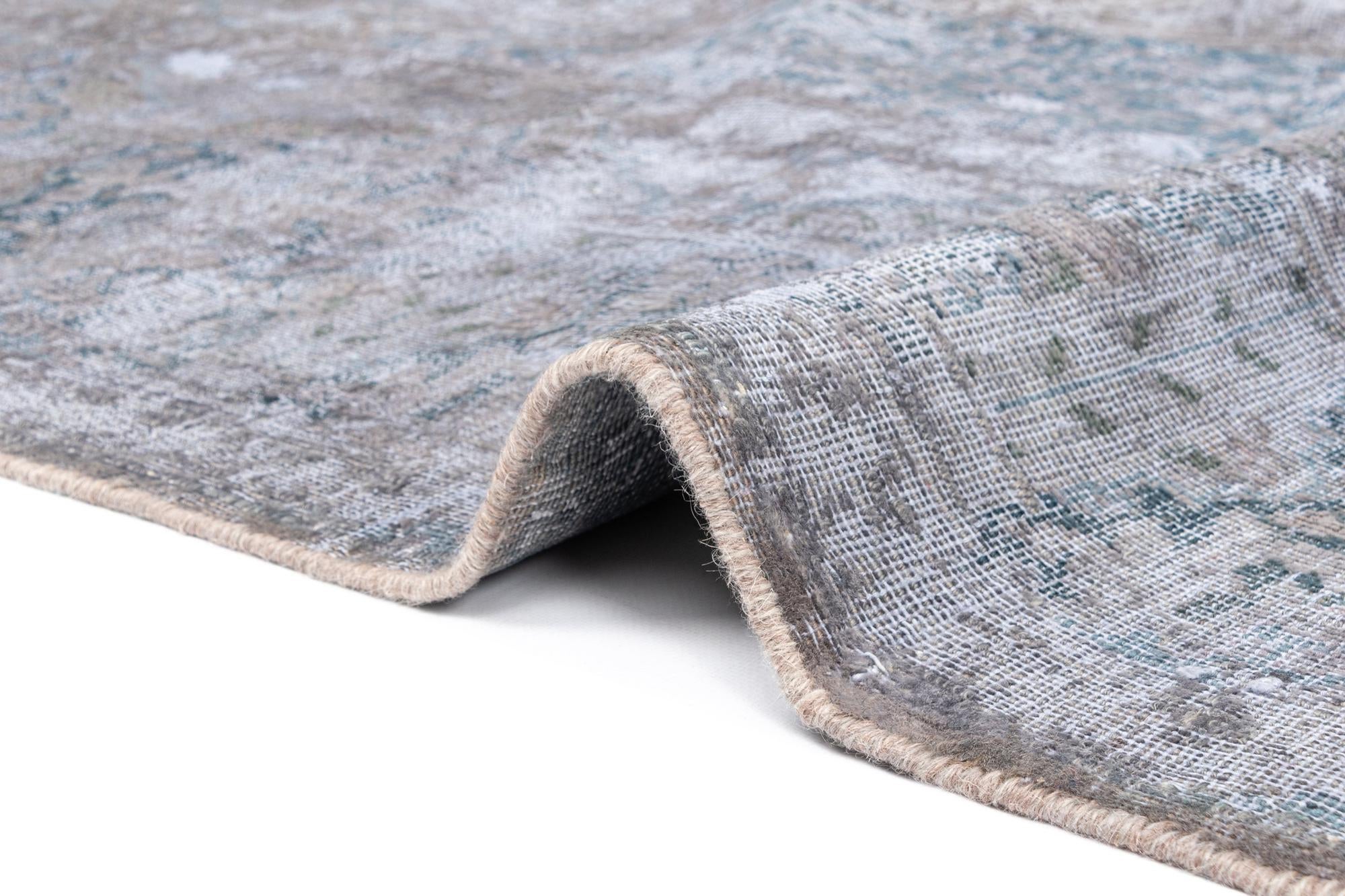 9' 10 x 14' 5 Vintage Royal Wool Rug
