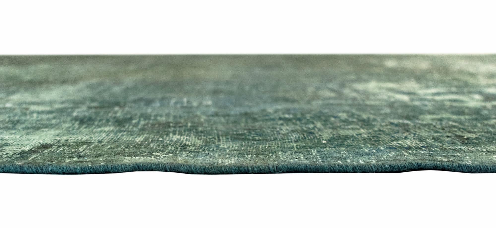 7' 11 x 10' 6 Vintage Royal Wool Rug