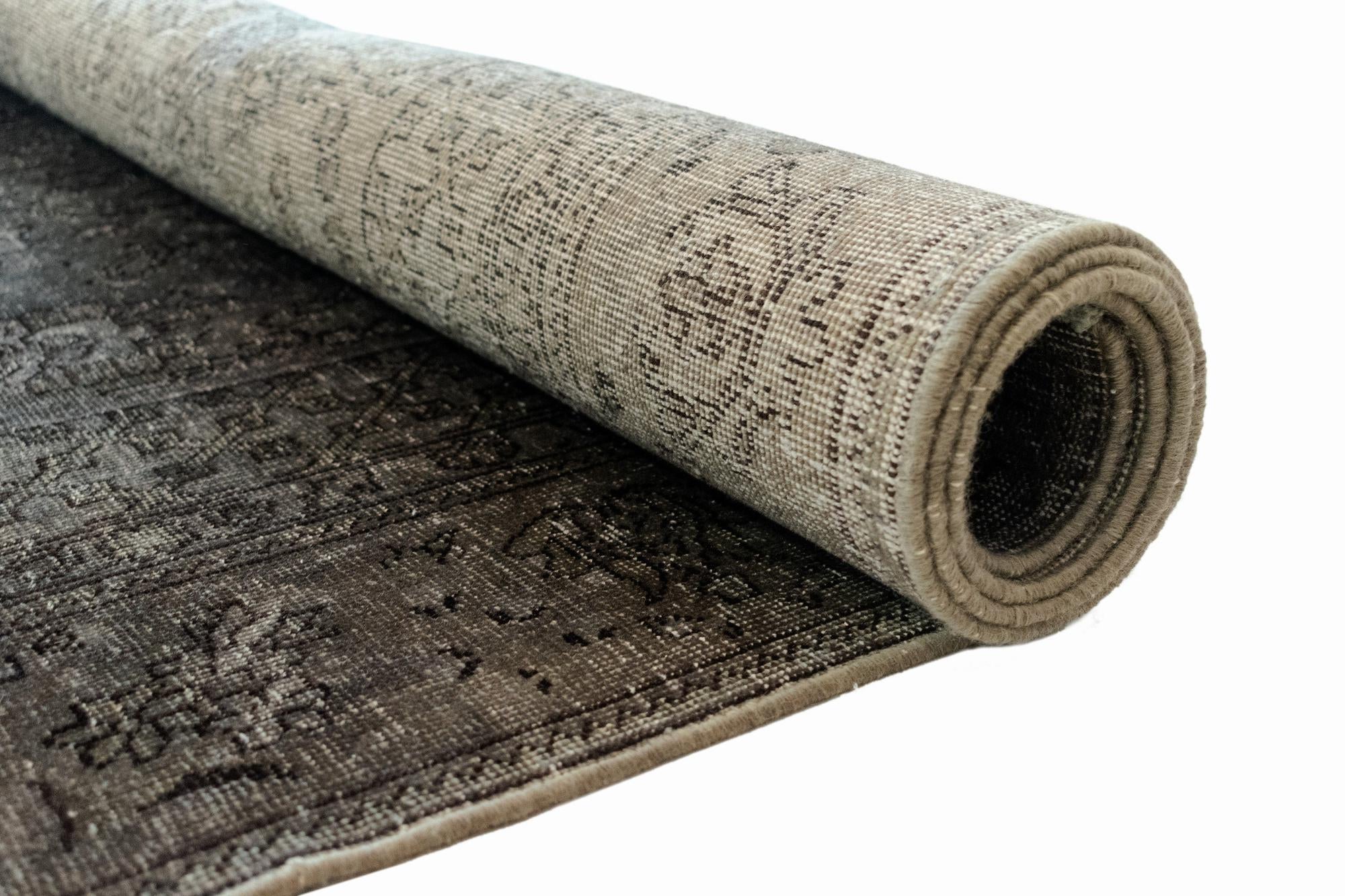 6' 4 x 9' 9 Vintage Royal Wool Rug
