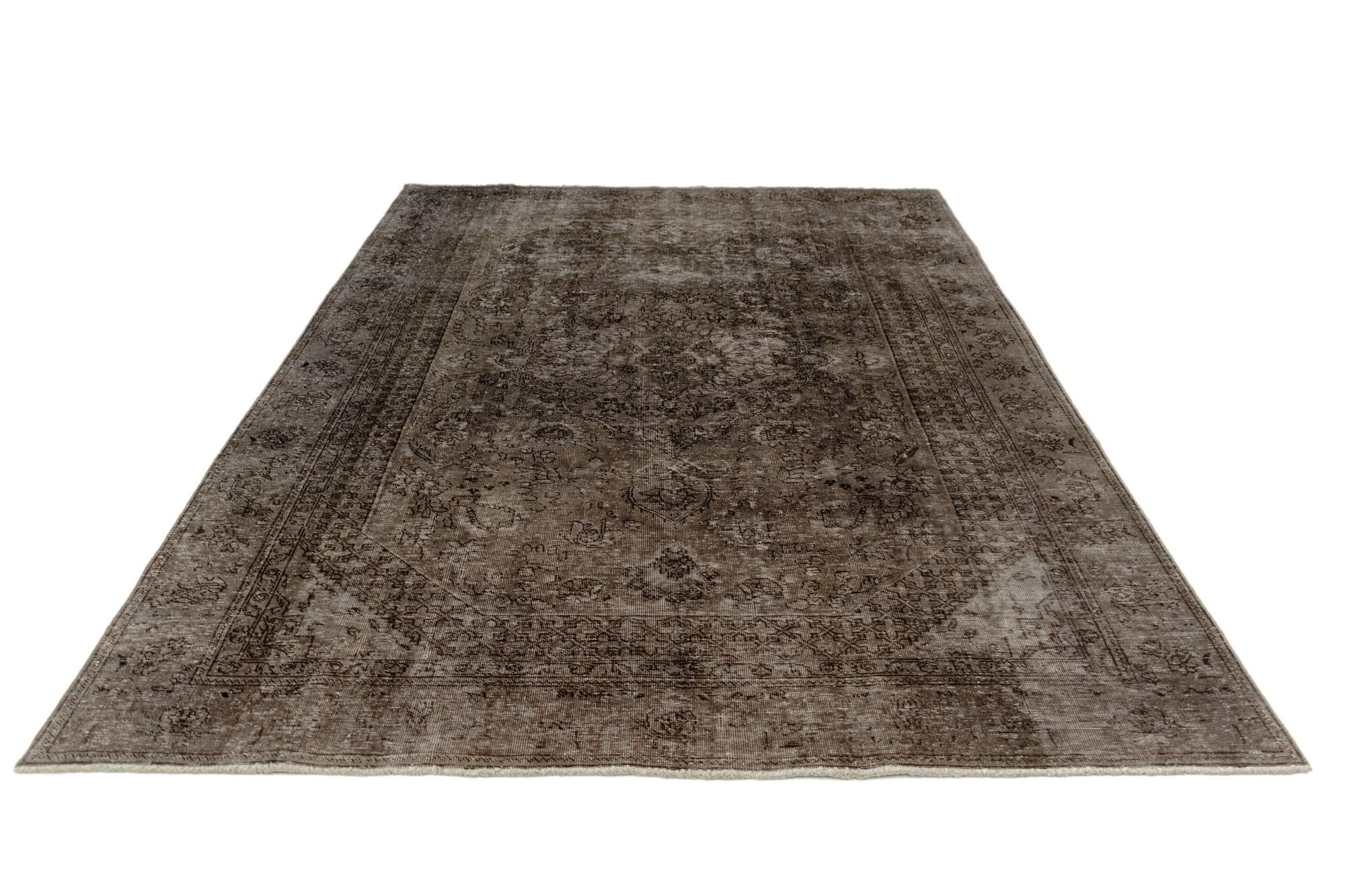 6' 4 x 9' 9 Vintage Royal Wool Rug