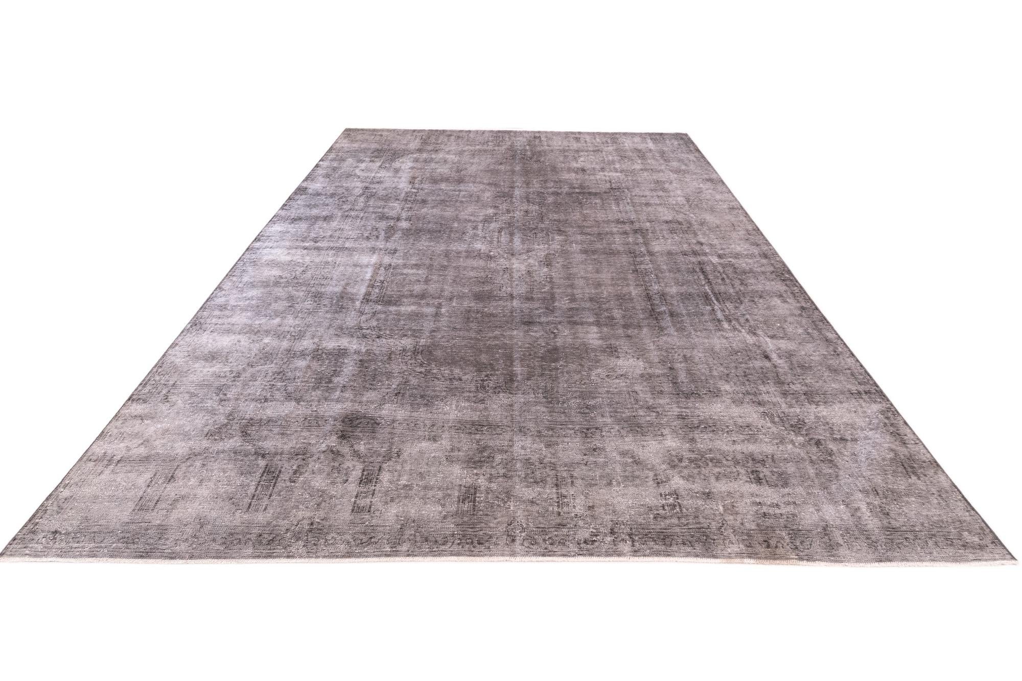 9' 6 x 13' 7 Vintage Royal Wool Rug