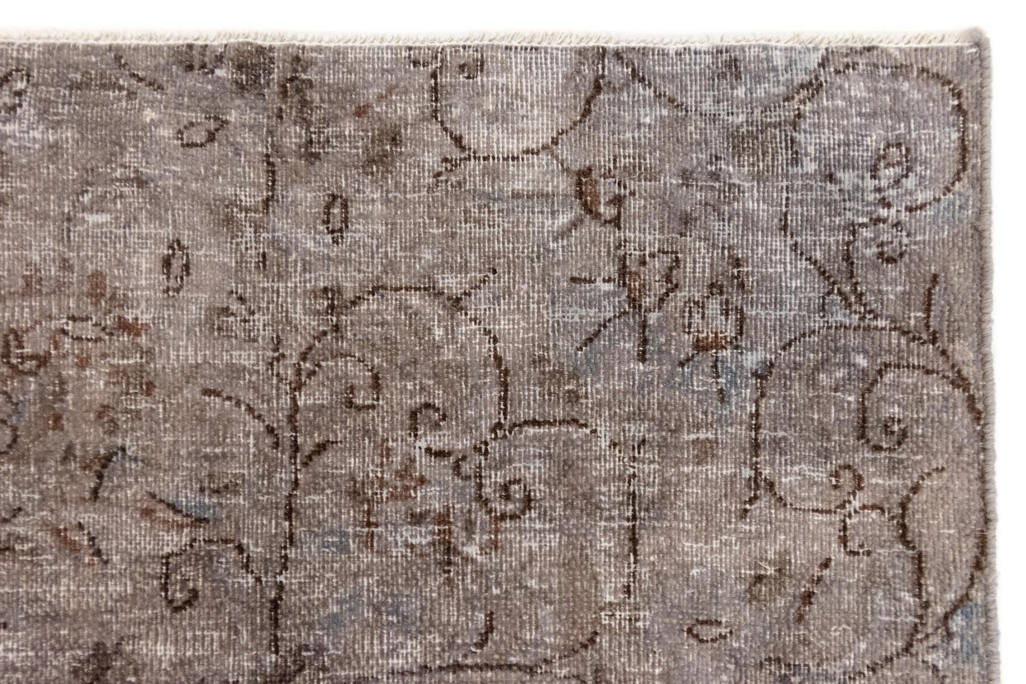 9' 7 x 13' 1 Vintage Royal Wool Rug