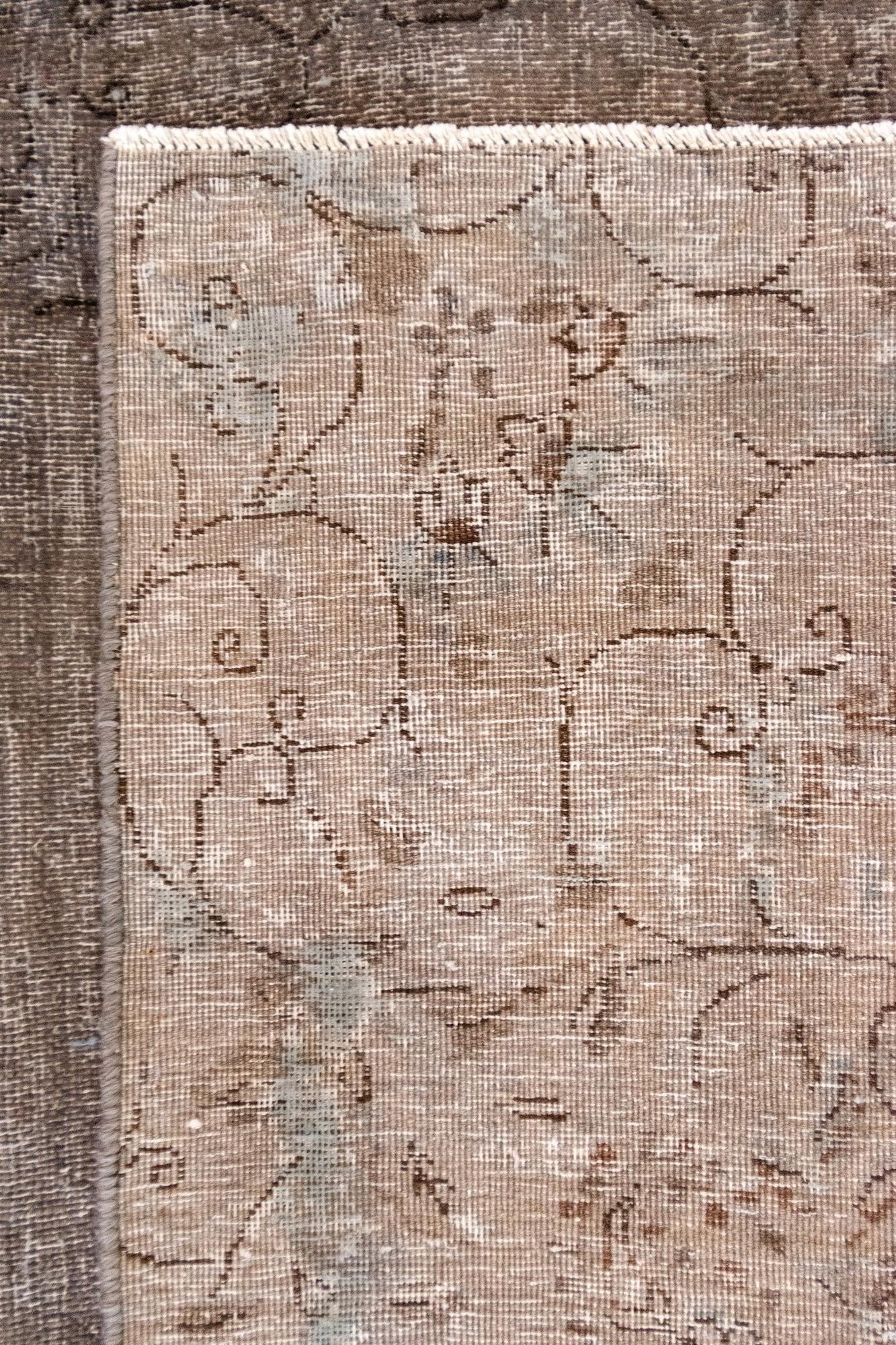 9' 7 x 13' 1 Vintage Royal Wool Rug