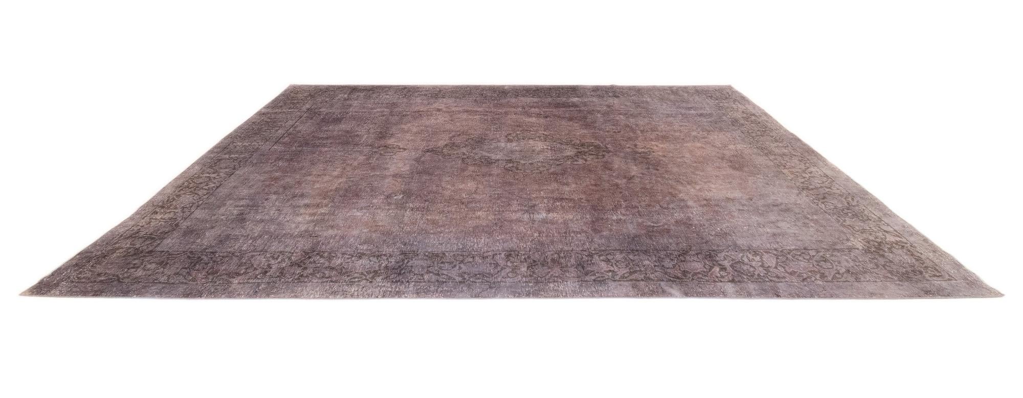 9' 4 x 13' 3 Vintage Royal Wool Rug