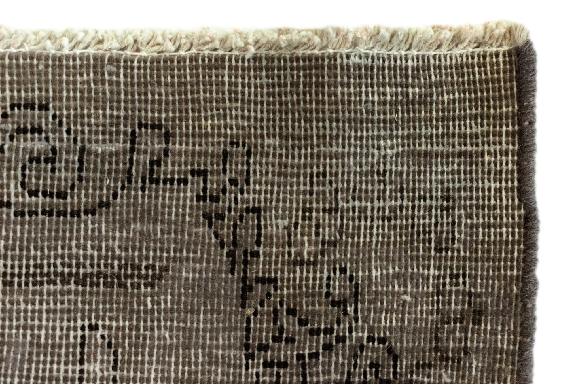 8' 5 x 10' 10 Vintage Royal Wool Rug