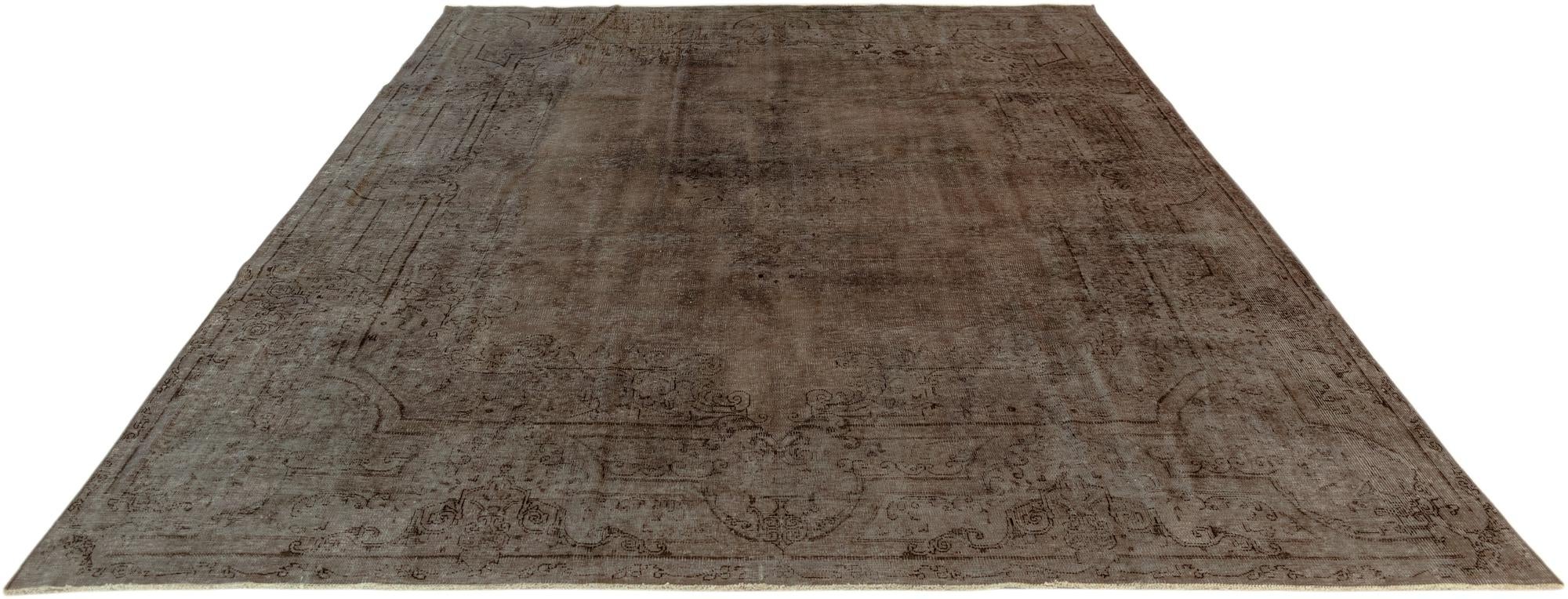 8' 5 x 10' 10 Vintage Royal Wool Rug
