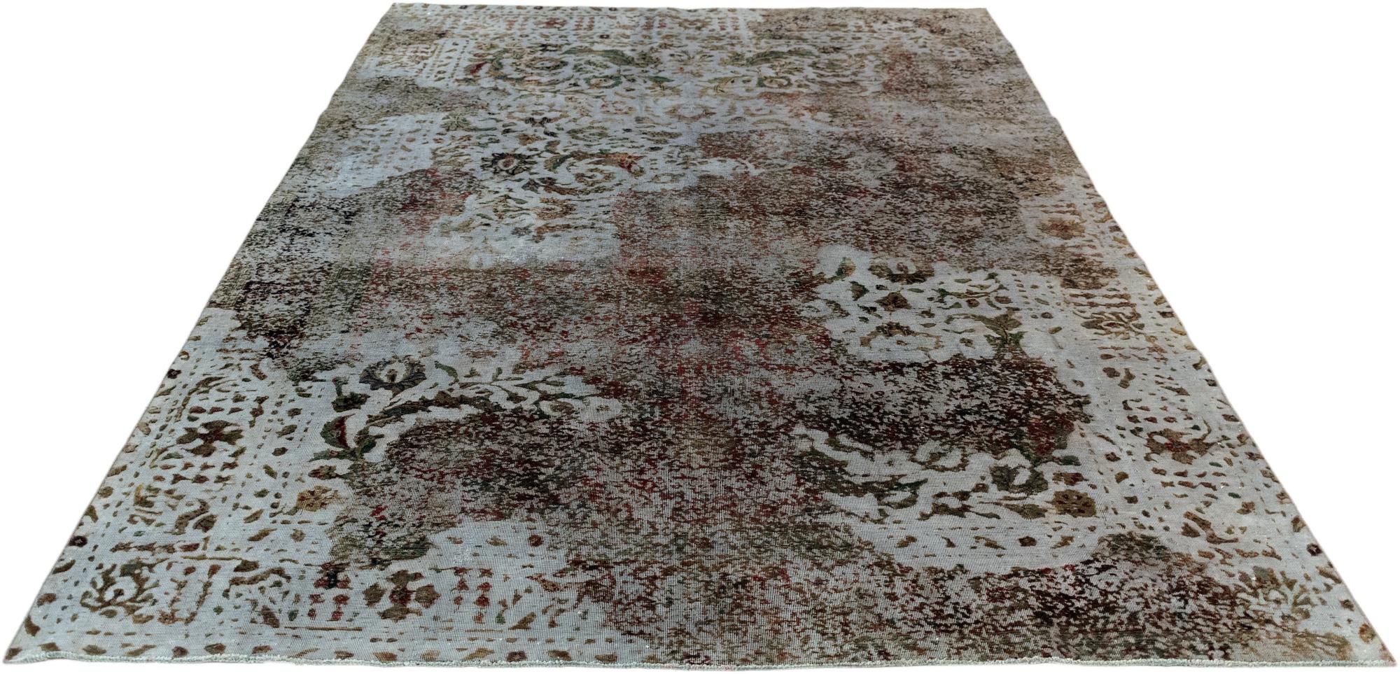 6' 3 x 9' 8 Vintage Royal Wool Rug