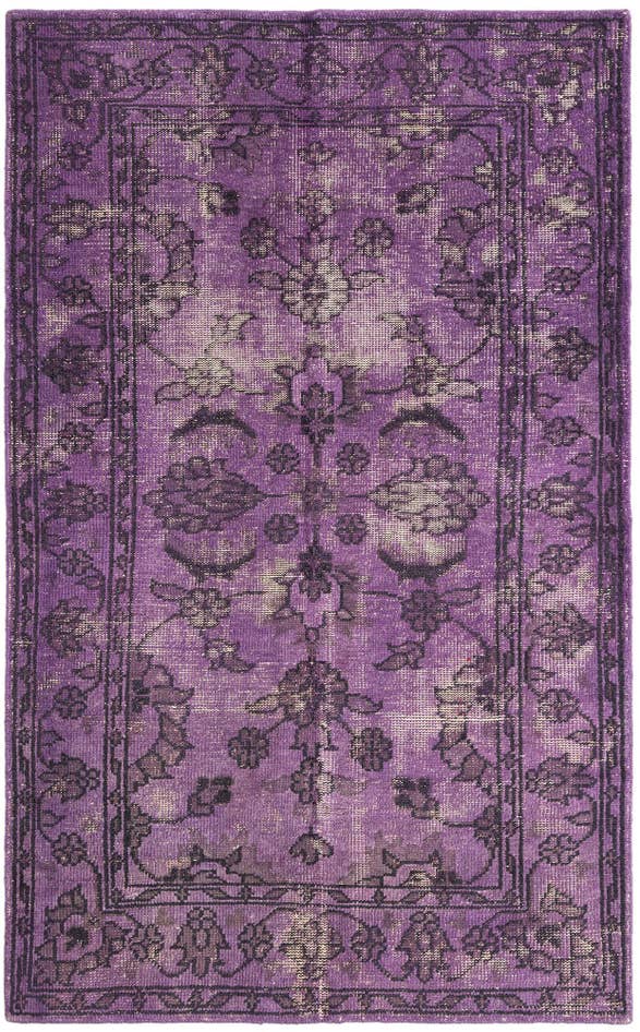 Detail image of 4' 11 x 8' Vintage Rug