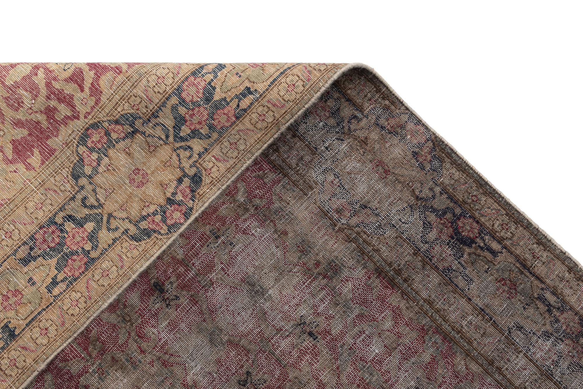 4' 9 x 8' 4 Vintage Wool Rug