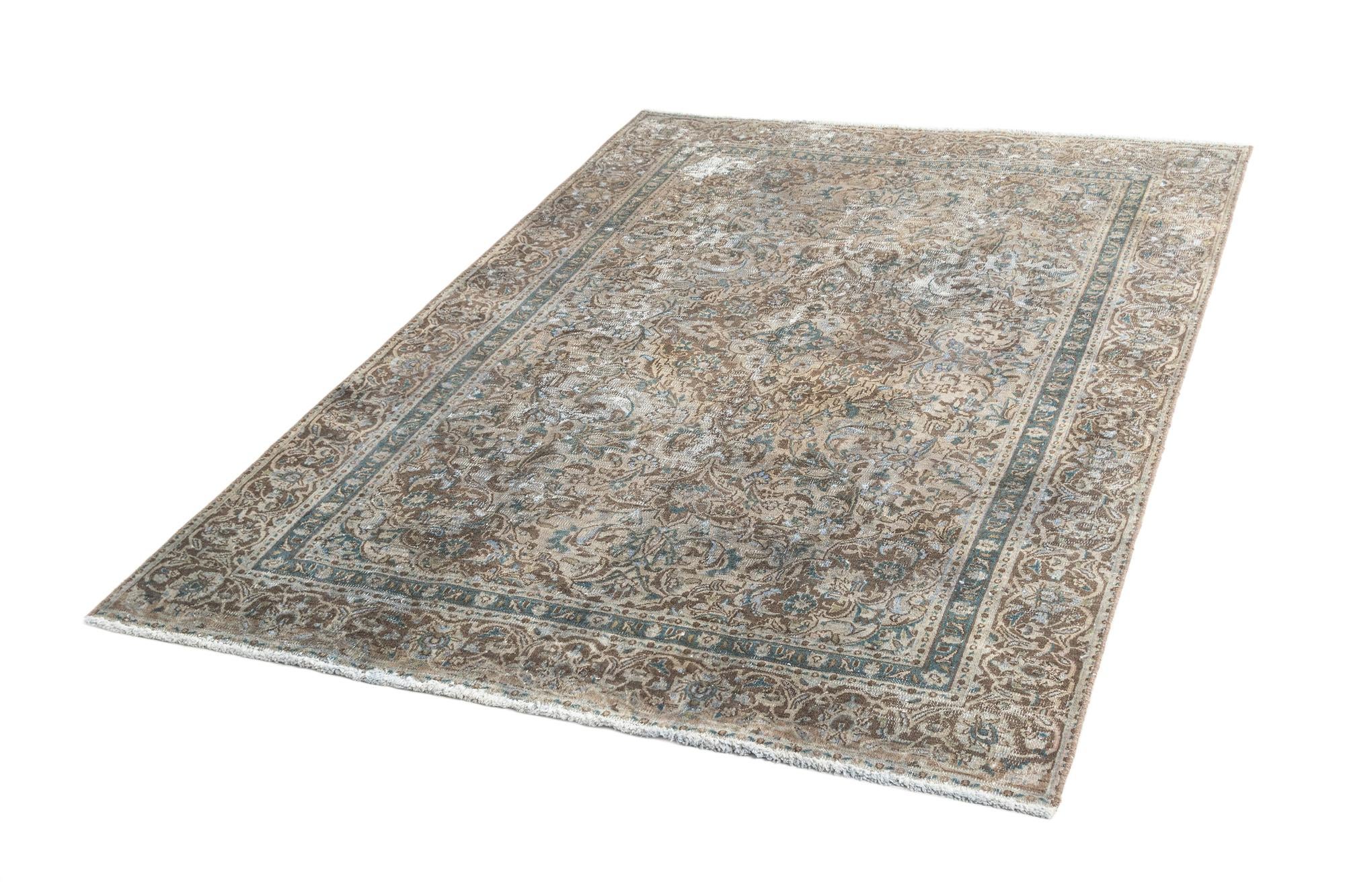 5' 7 x 8' 10 Vintage Rug