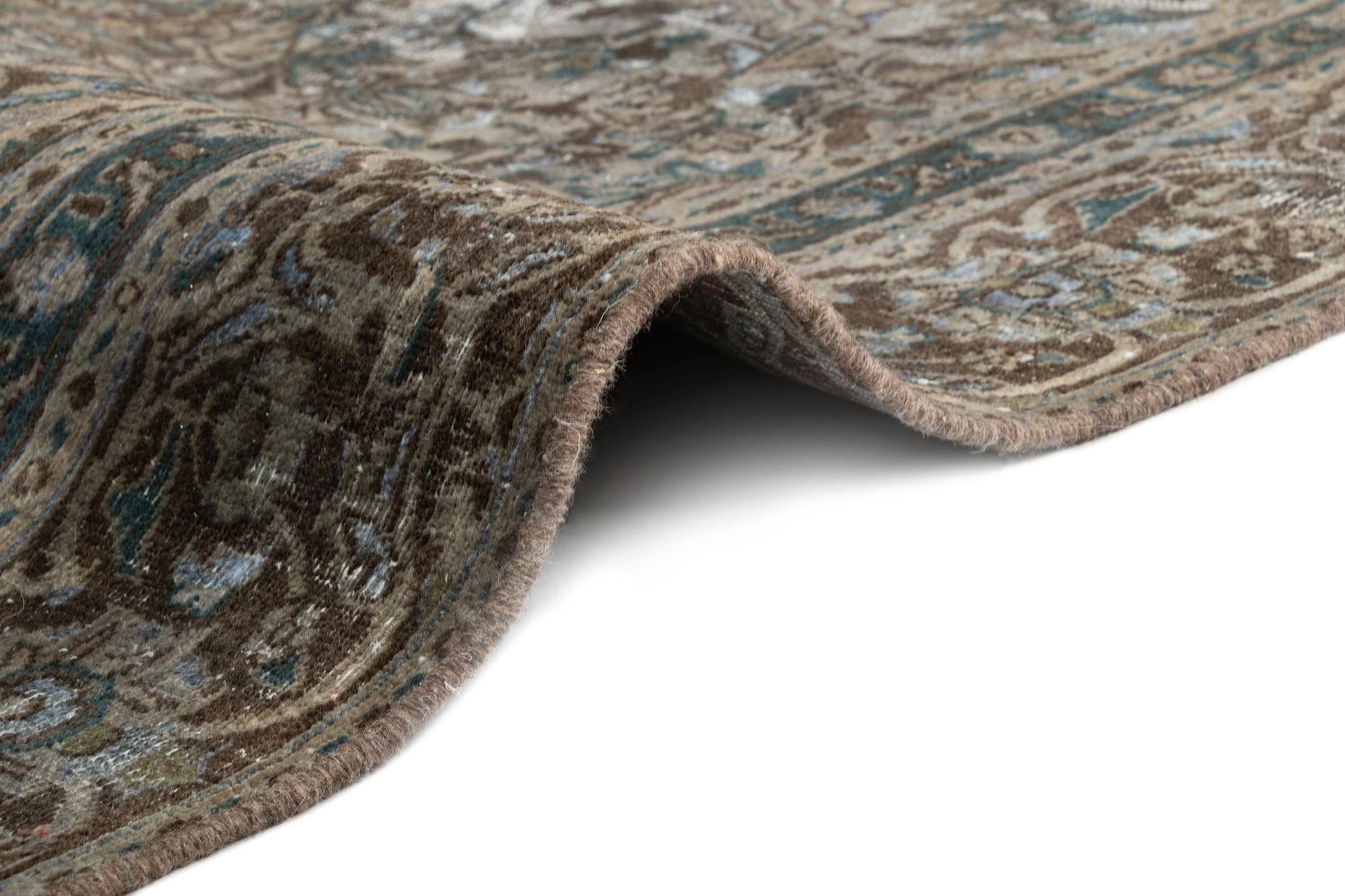 5' 7 x 8' 10 Vintage Rug