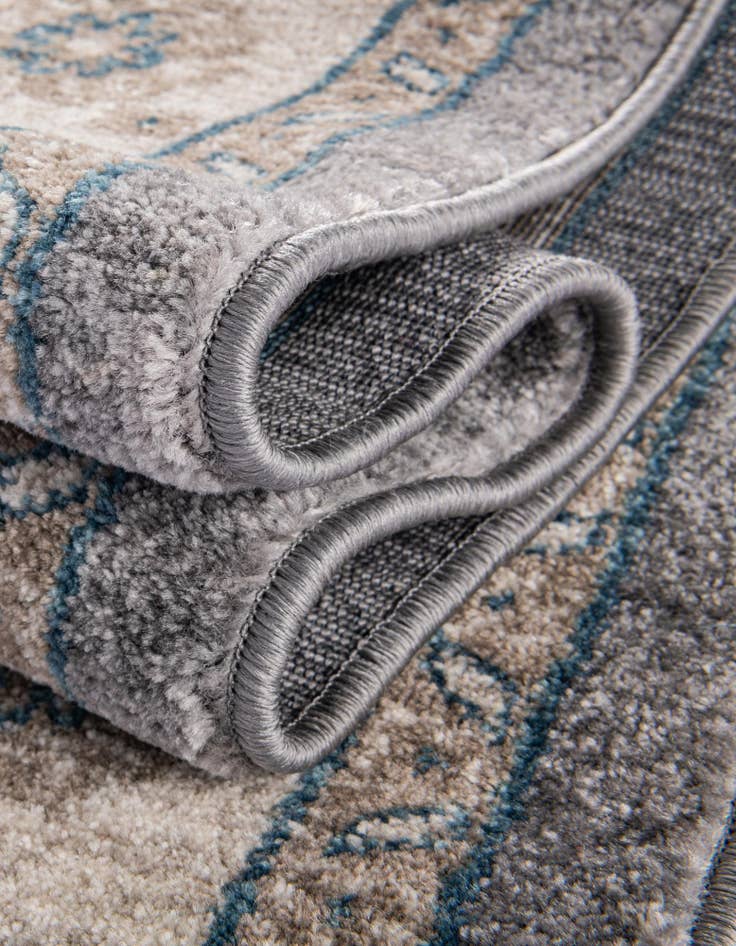 Detail image of 6' x 9' Viola Rug