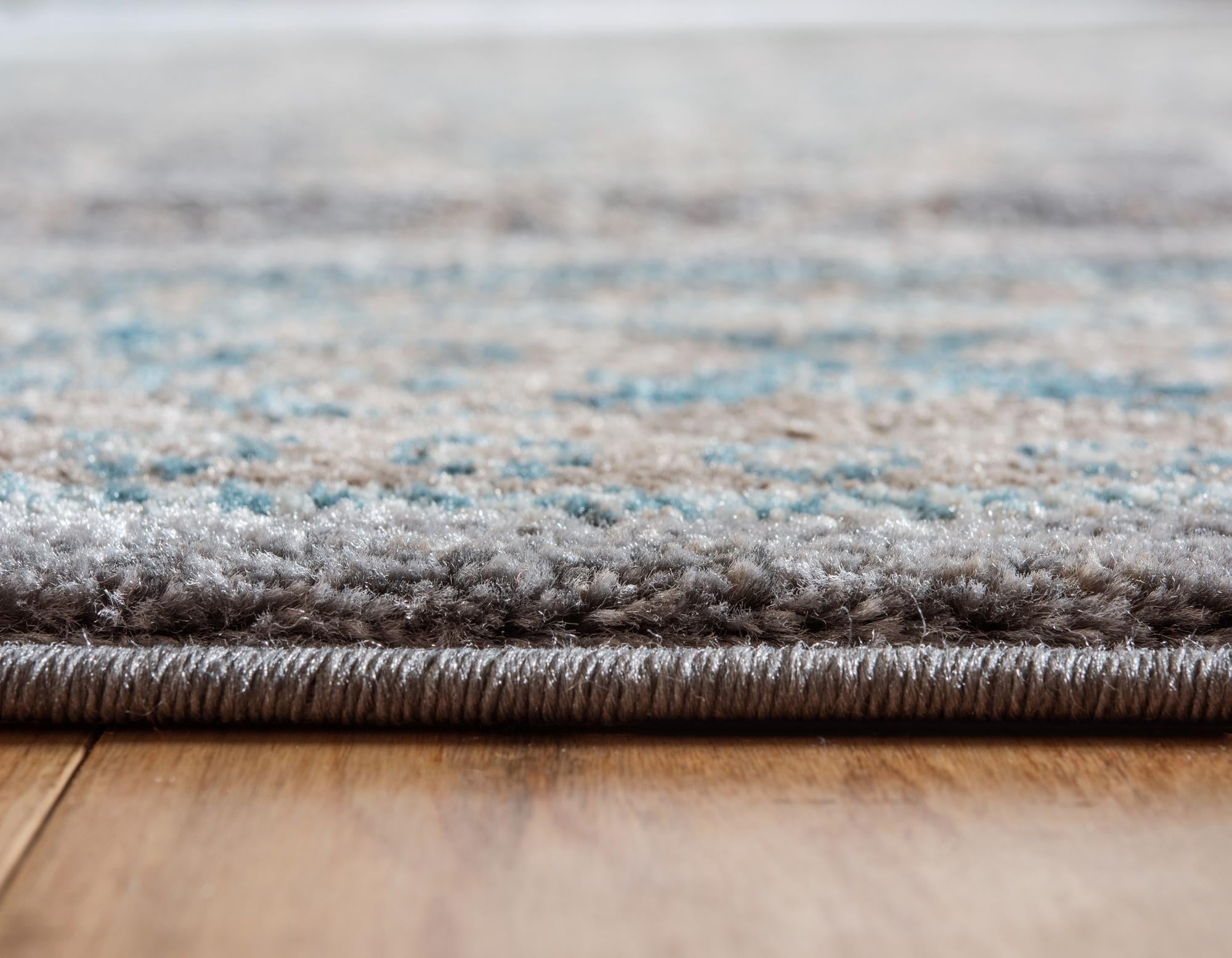 3' 3 x 5' 3 Viola Rug