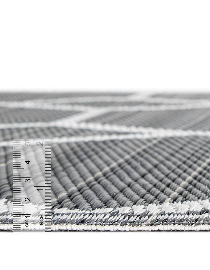 Detail image of 5' x 8' Easy-Clean Vista Breeze Indoor / Outdoor Rug