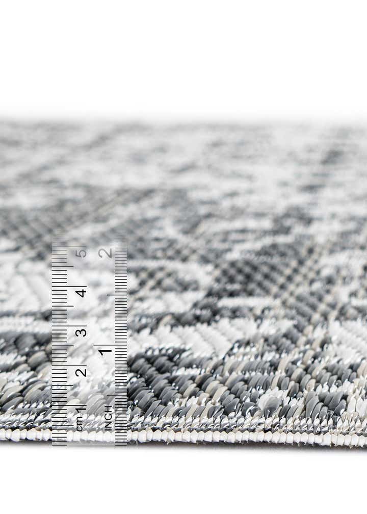 7' 10 x 10' Easy-Clean Vista Breeze Indoor / Outdoor Rug