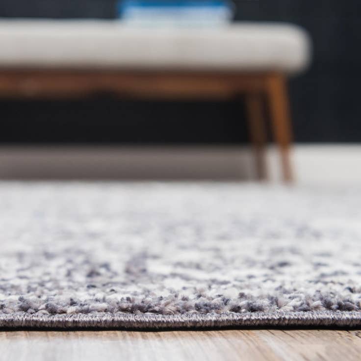 Detail image of 8' x 10' Williamsburg Rug