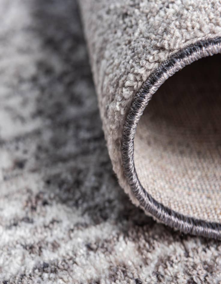 Detail image of 5' 3 x 7' 10 Williamsburg Rug