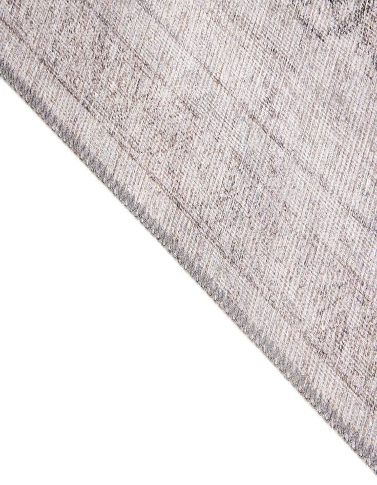 Detail image of 4' x 5' 10 Yara Rug