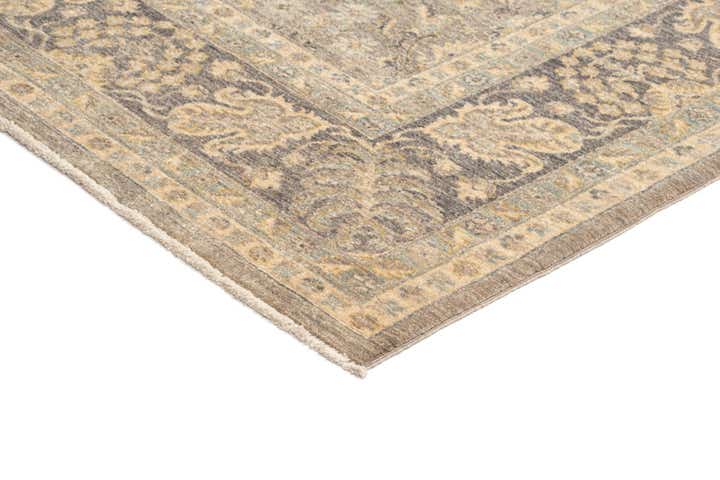 7' 10 x 9' 3 Ziegler Rug