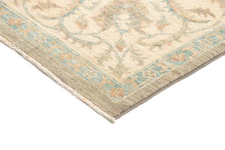 Detail image of 8' 10 x 11' 10 Ziegler Rug
